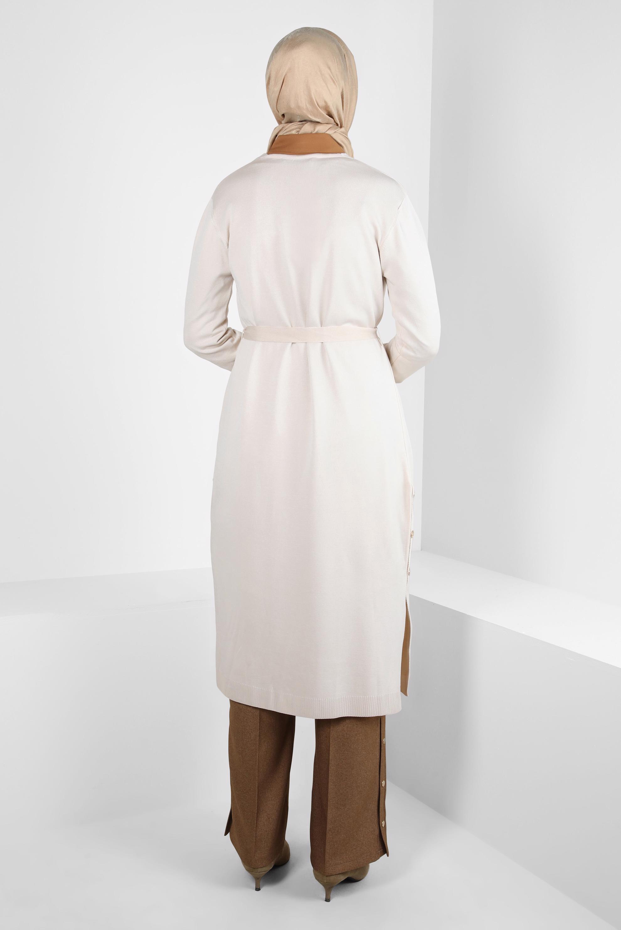 Tesettür giyim BEJ KUŞAKLI TRİKO HIRKA 44076