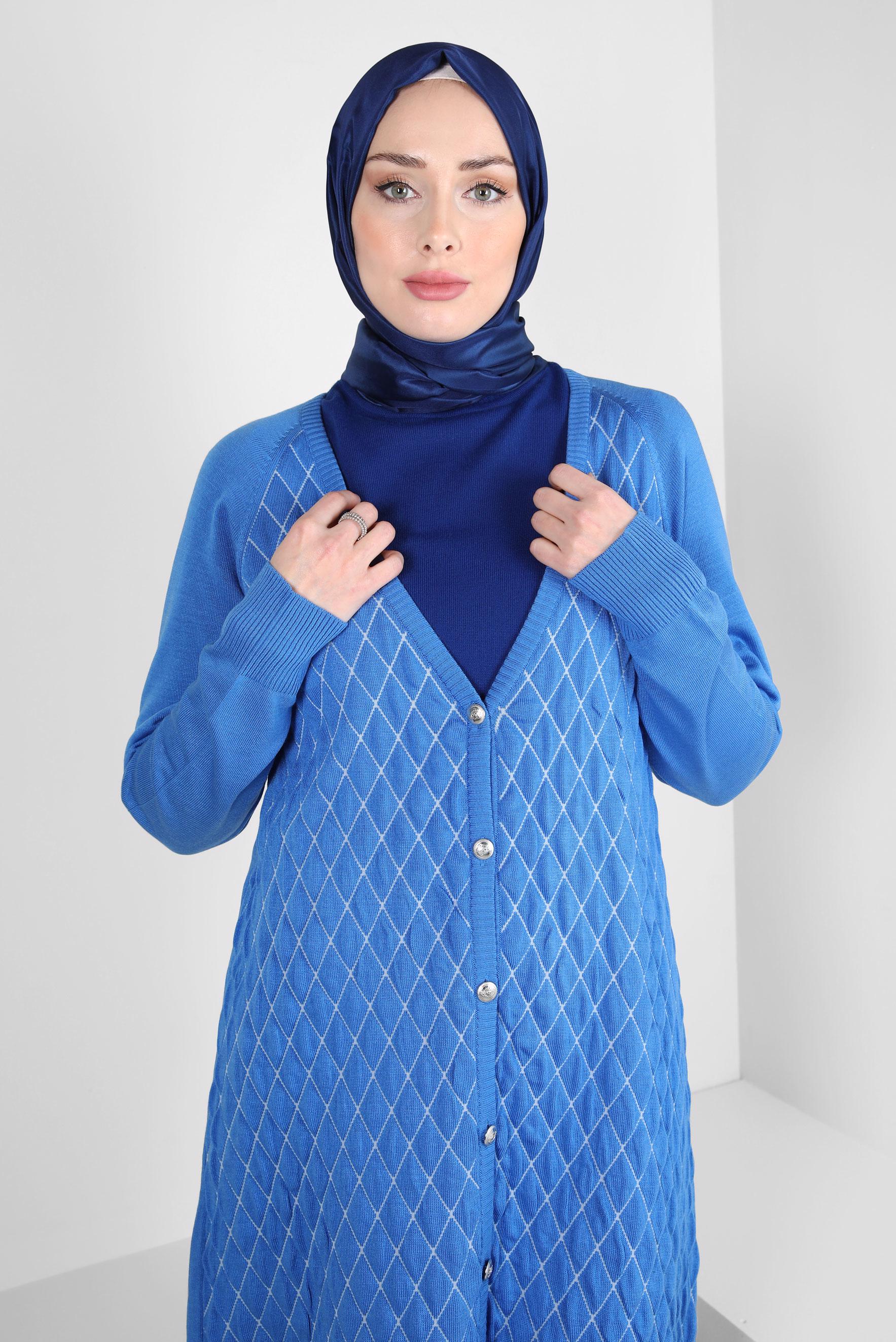 Tesettür giyim MAVİ KAPİTONE DESENLİ TRİKO HIRKA 44079