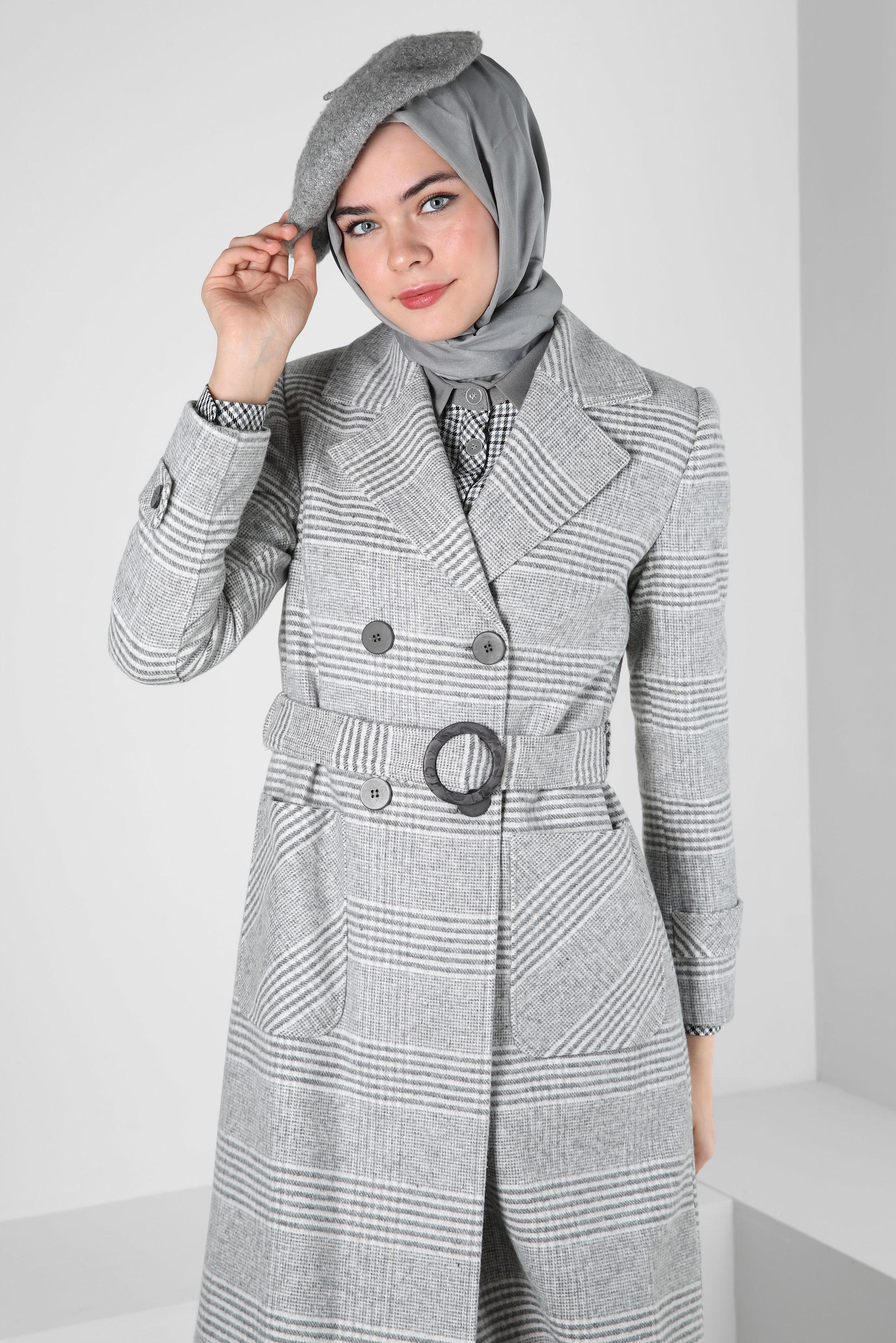 Tesettür giyim GRİ KEMERLİ EKOSE DESENLİ KABAN 90346