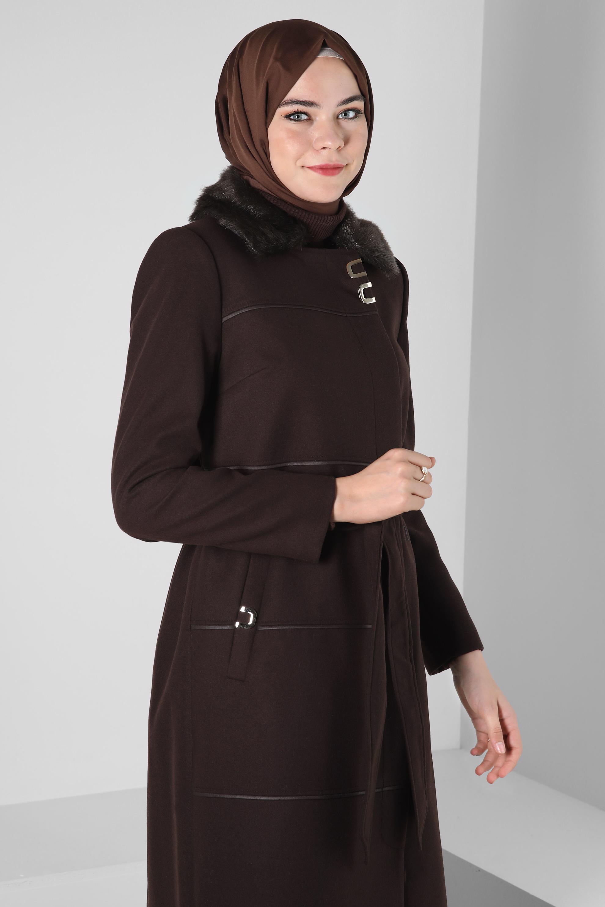 Tesettür giyim KAHVE YAKASI KÜRKLÜ KABAN 90402