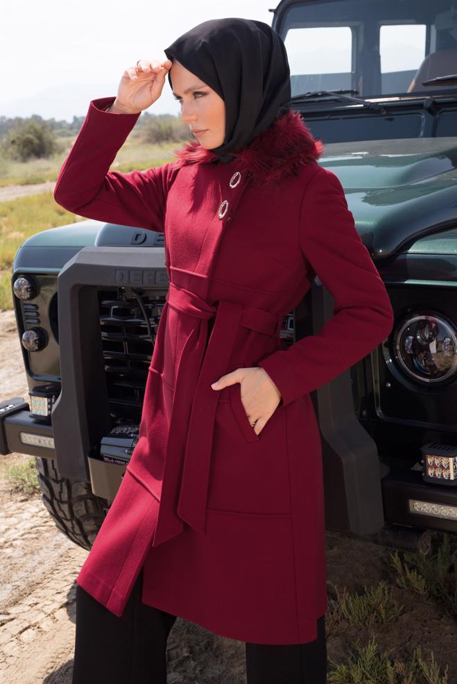 Vêtements hijab ROUGE BORDEAUX MANTEAU AVEC FOURRURE DÉTACHABLE 90404 - ALVİNA