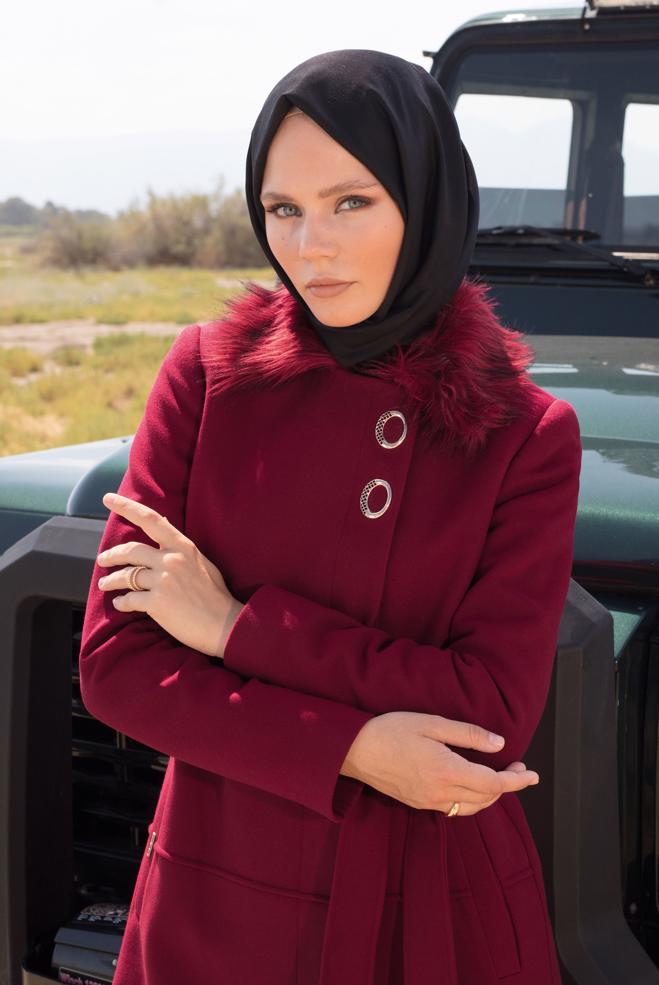 Vêtements hijab ROUGE BORDEAUX MANTEAU AVEC FOURRURE DÉTACHABLE 90404 - ALVİNA