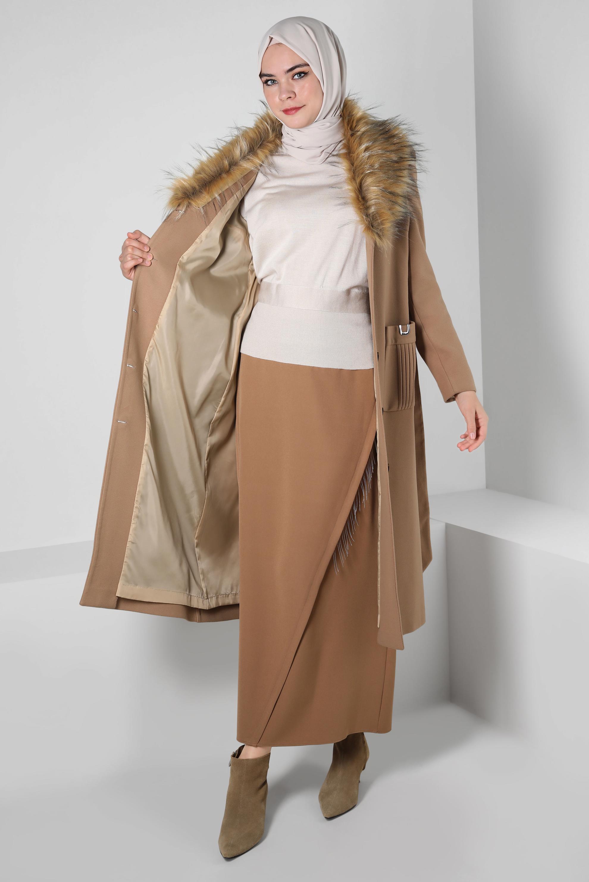 Tesettür giyim TABA KÜRK DETAYLI KABAN 90405