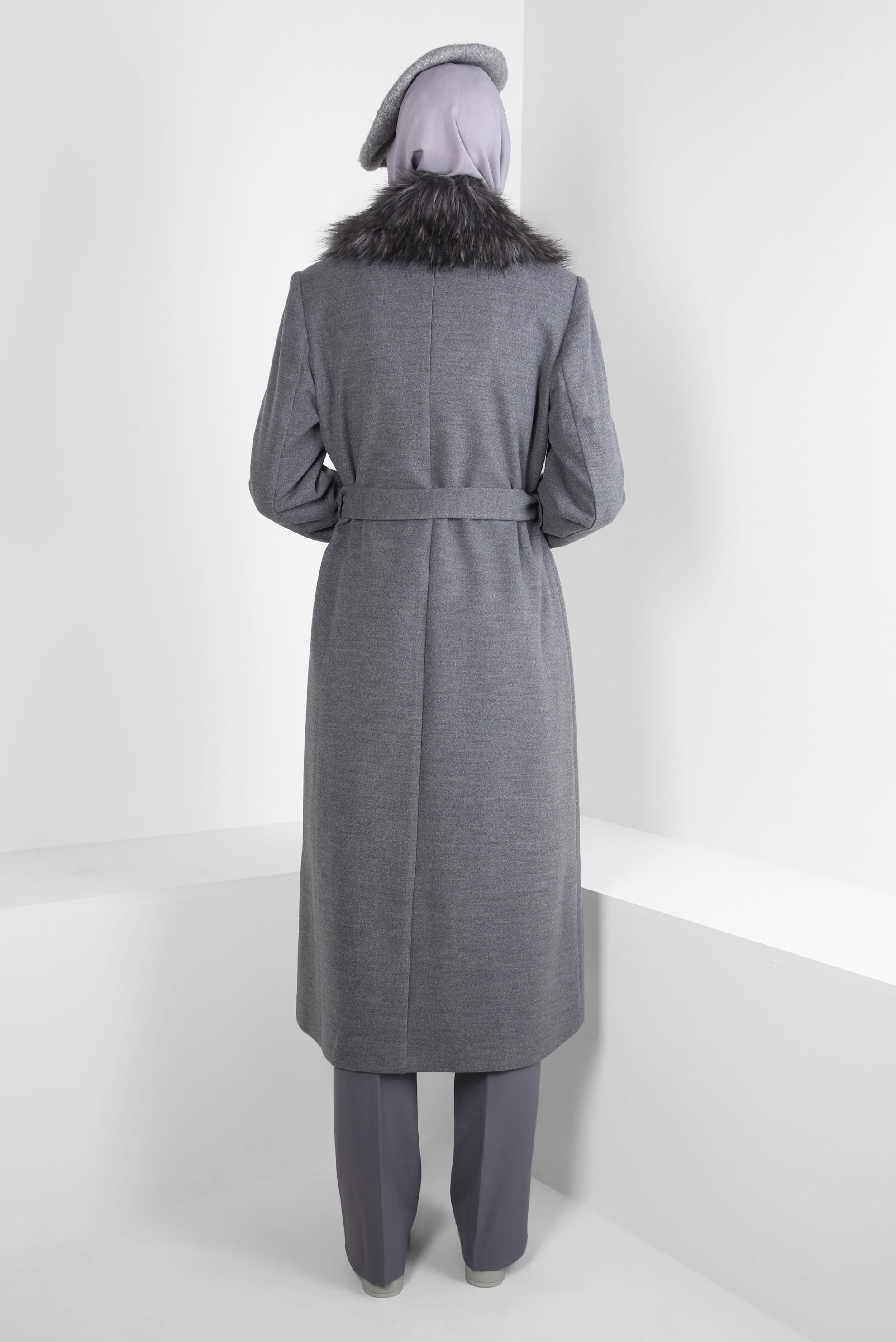 Tesettür giyim GRİ KÜRK DETAYLI KABAN 90405