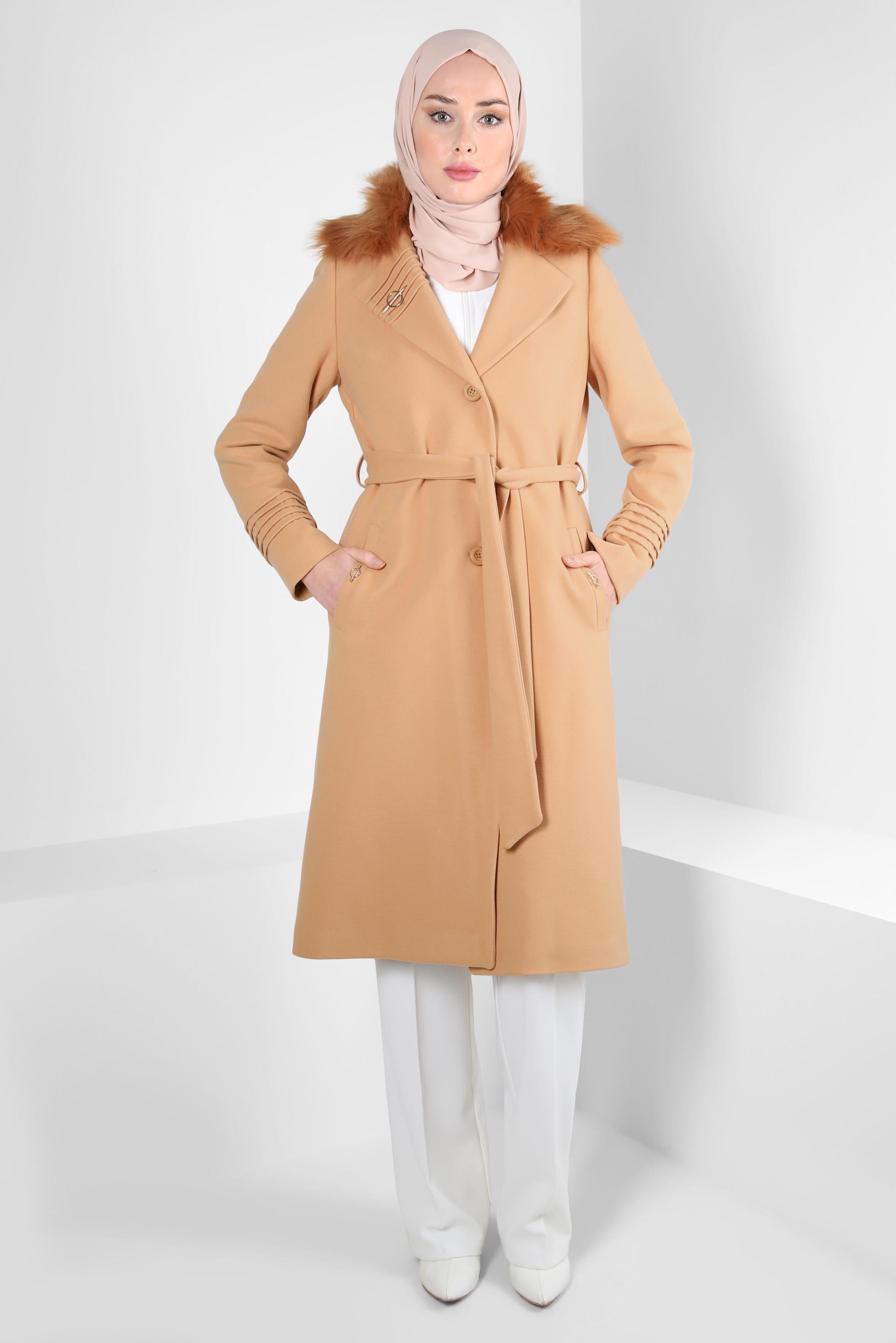 Tesettür giyim KAHVE KUŞAKLI BROŞ DETAYLI KABAN 90406
