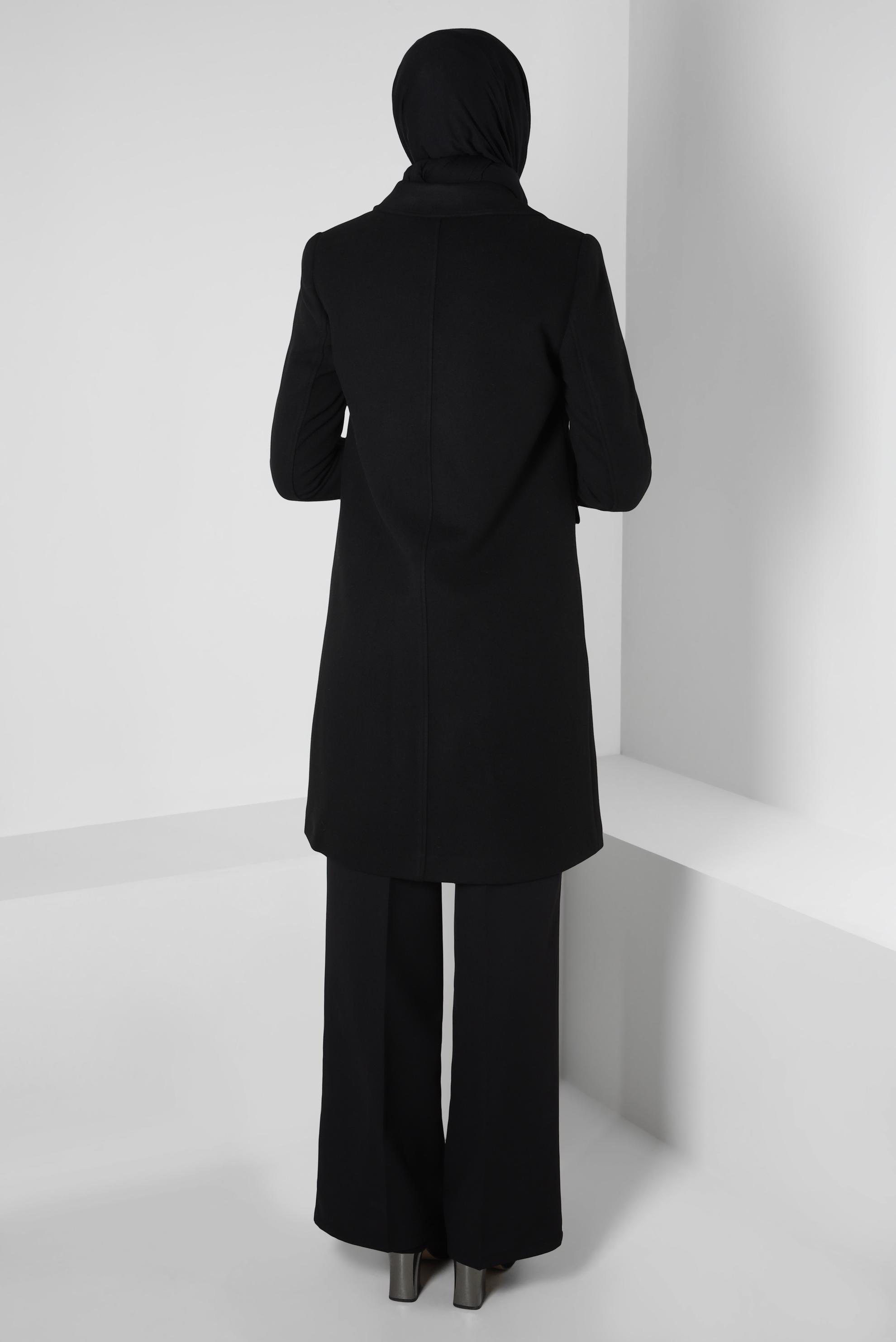 Tesettür giyim SİYAH KRUVAZE YAKA KABAN 90409