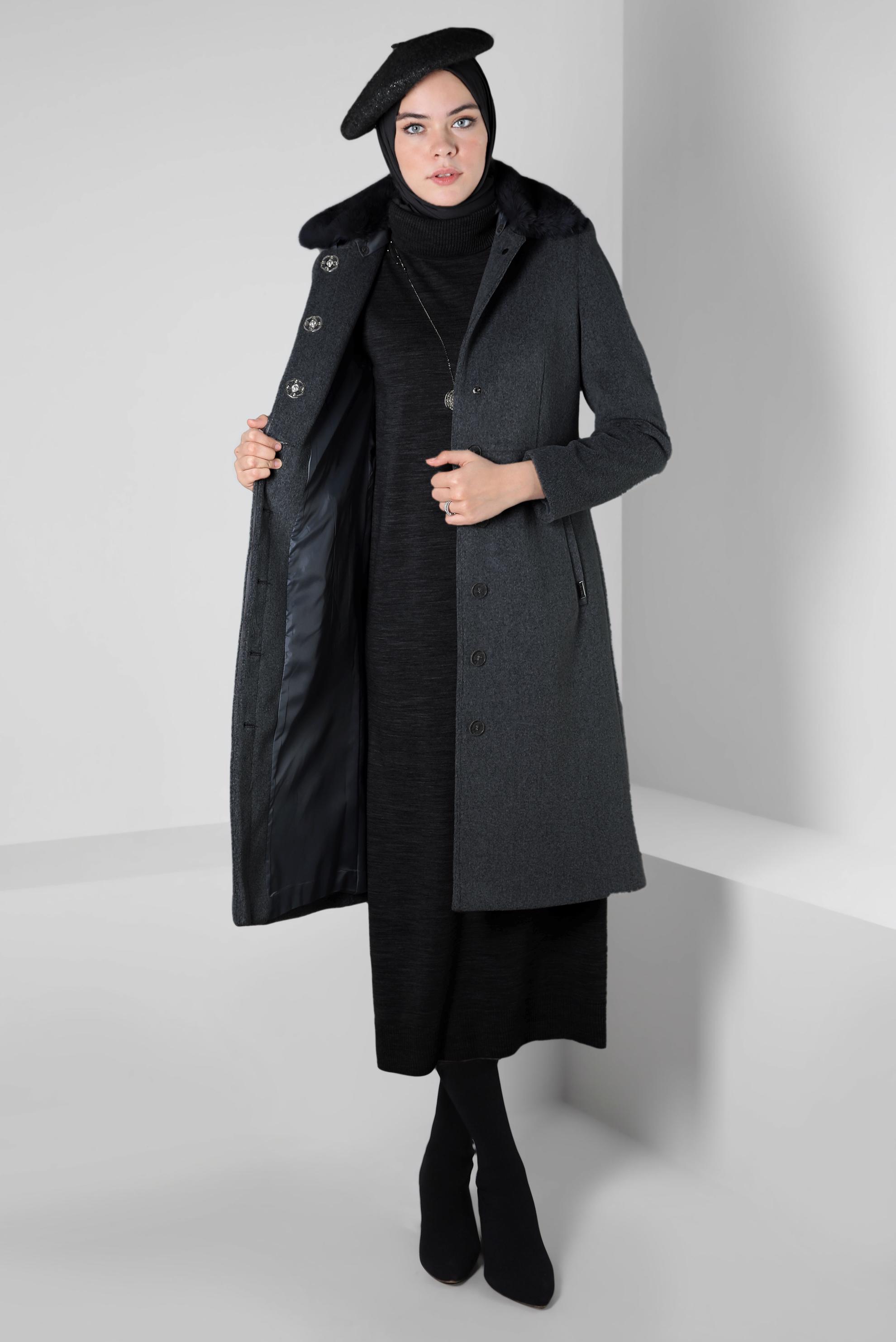 Hijab clothing GREY COAT WITH FUR DETAIL 90410