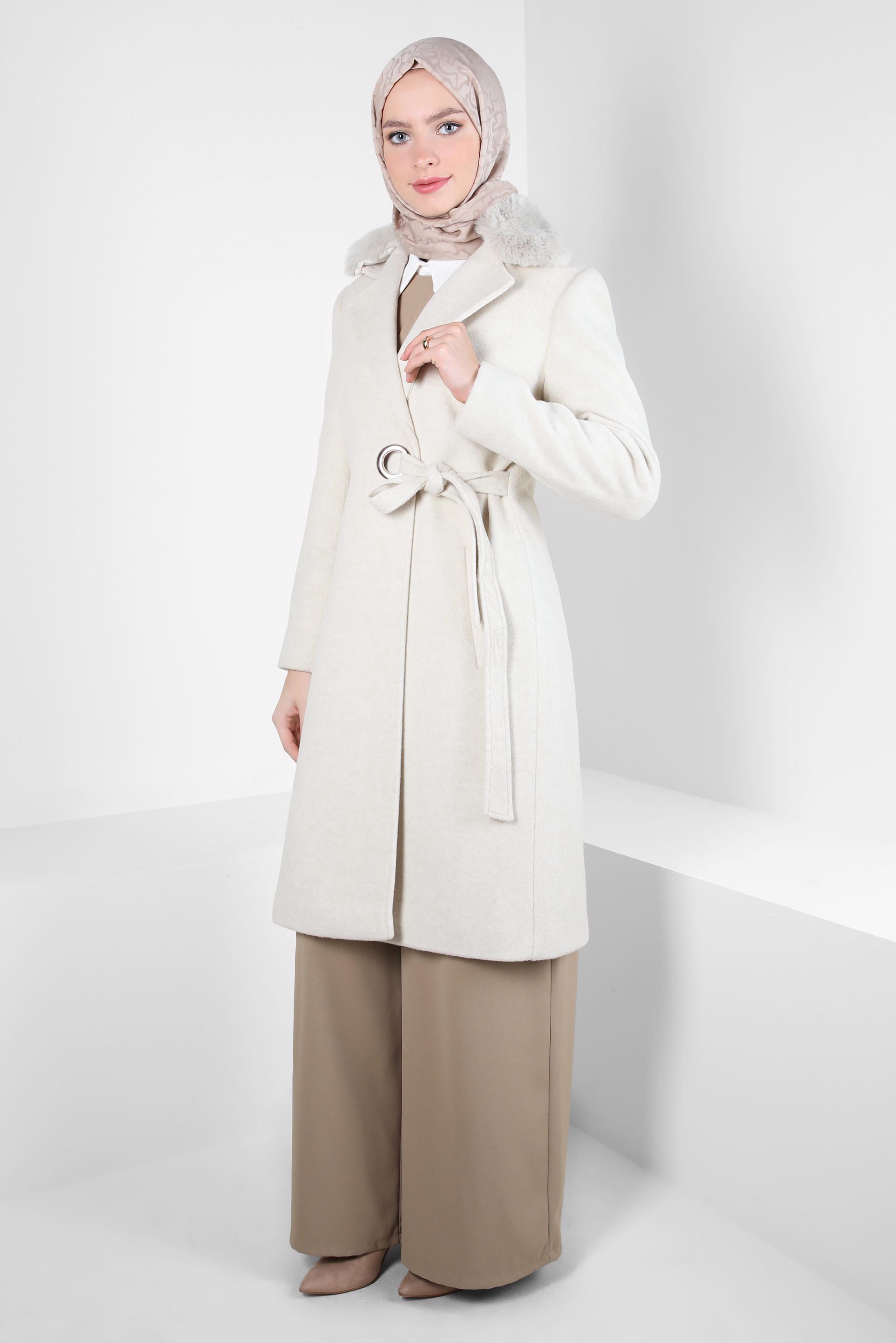 Tesettür giyim EKRU KUŞAKLI KABAN 90411