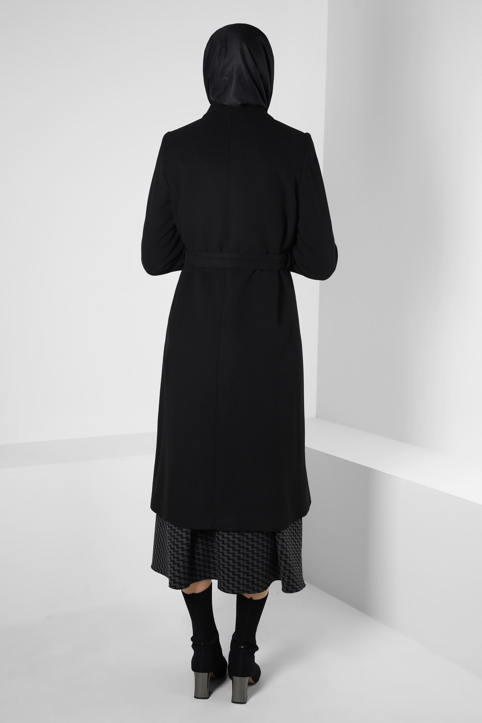 Tesettür giyim SİYAH KUŞAKLI KABAN 90413