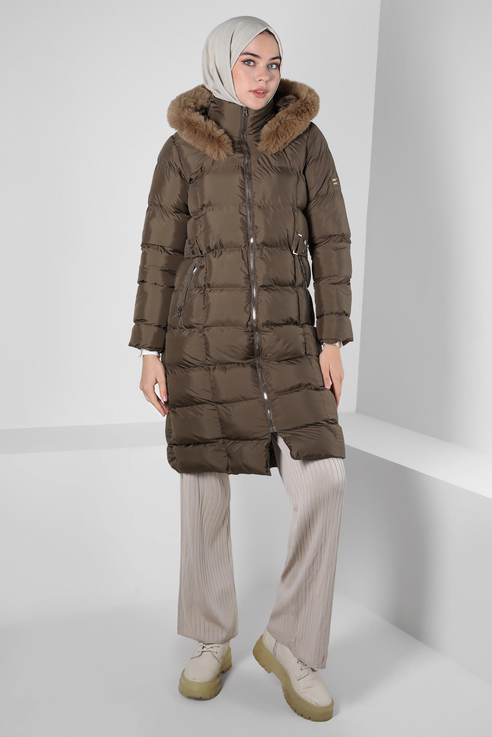 Tesettür giyim HAKİ KAPÜŞONLU ŞİŞME KABAN 90421