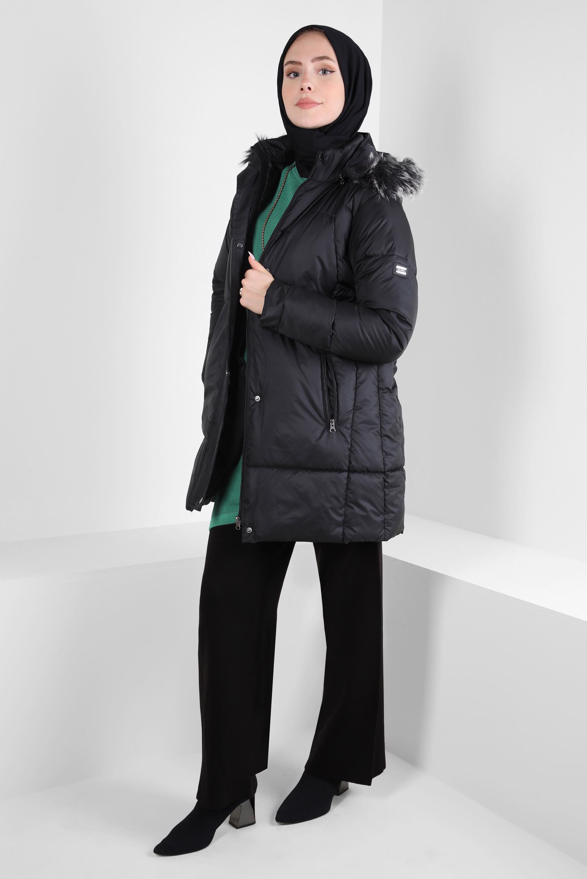 Tesettür giyim SİYAH KAPÜŞONLU ŞİŞME KABAN 90424