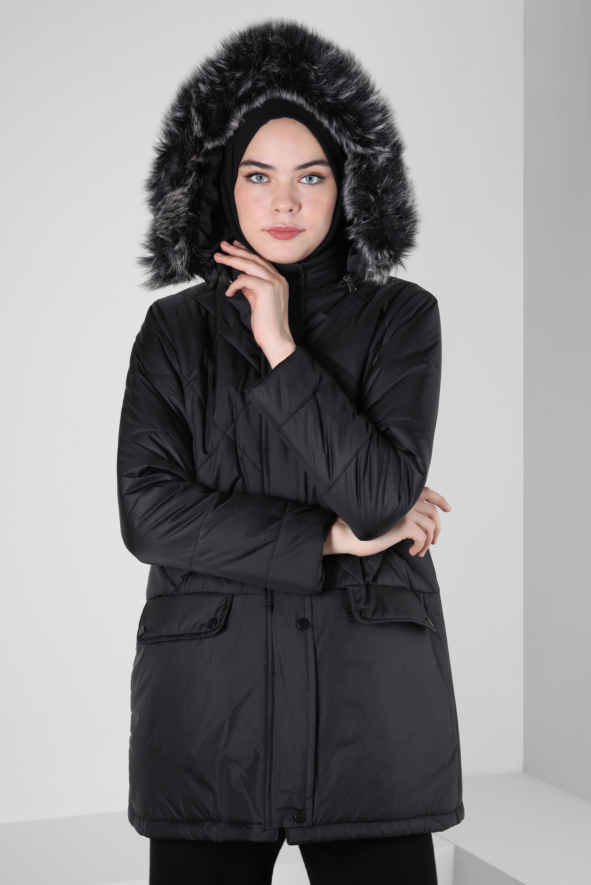 Tesettür giyim SİYAH KAPÜŞONLU ŞİŞME KABAN 90425