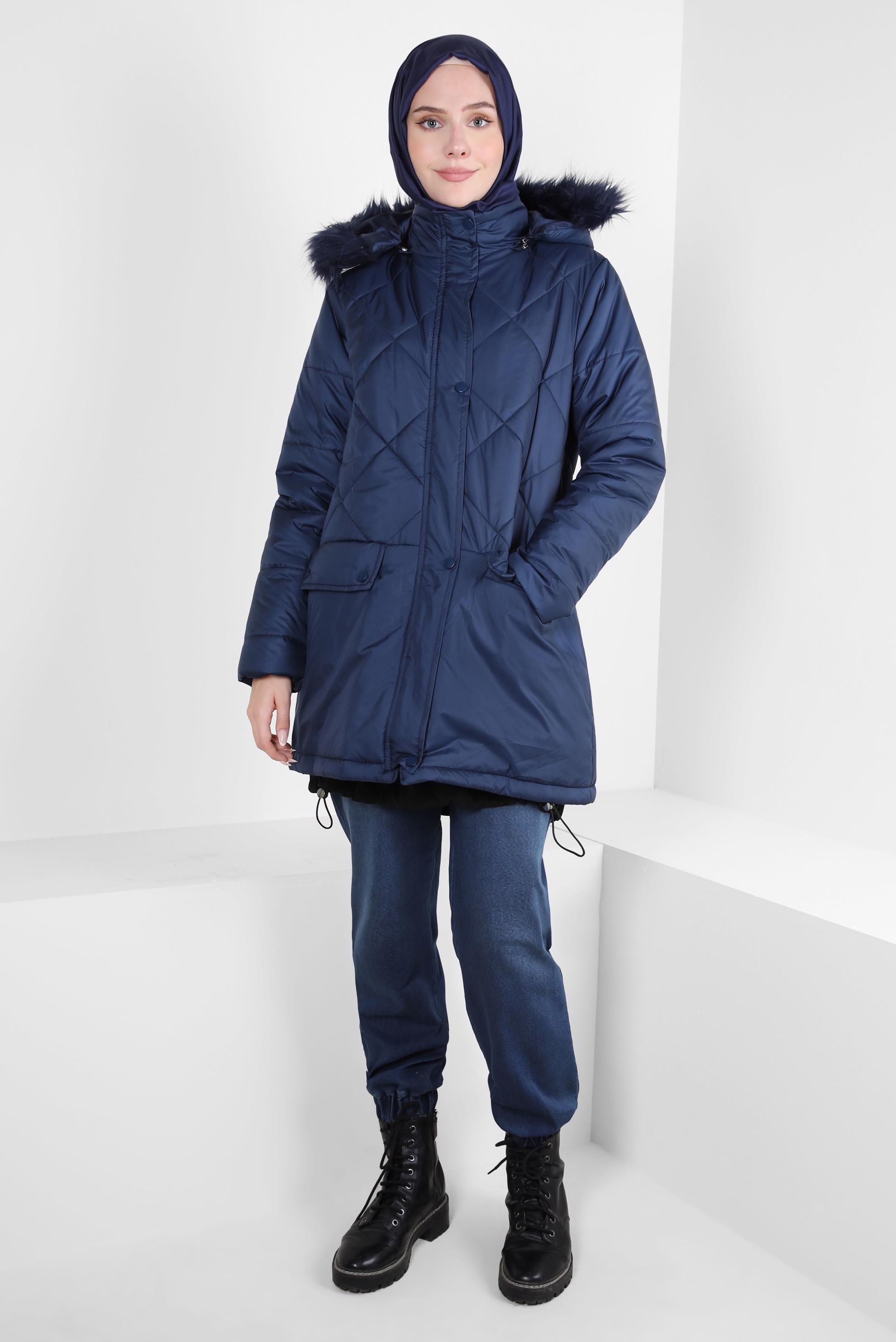 Tesettür giyim LACİVERT KAPÜŞONLU ŞİŞME KABAN 90425