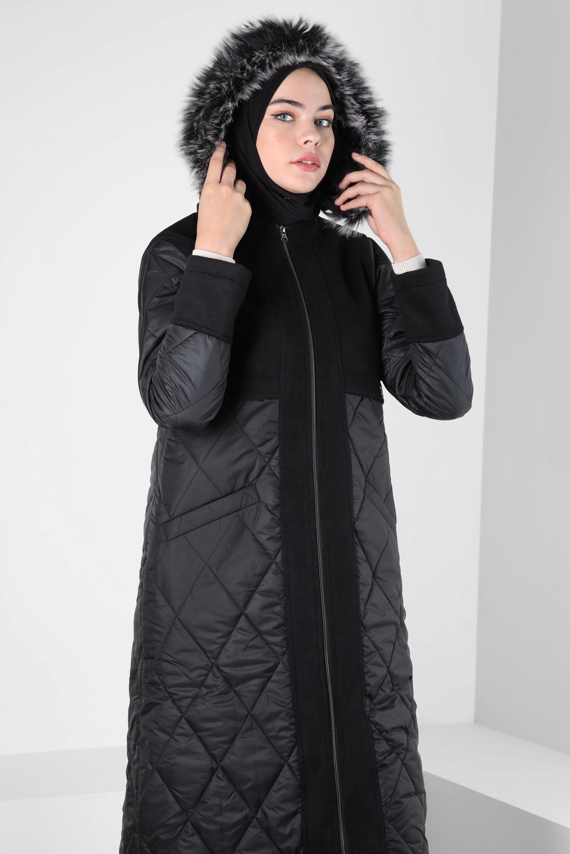 Tesettür giyim SİYAH ÇIKARILABİLİR KAPÜŞONLU KABAN 90426