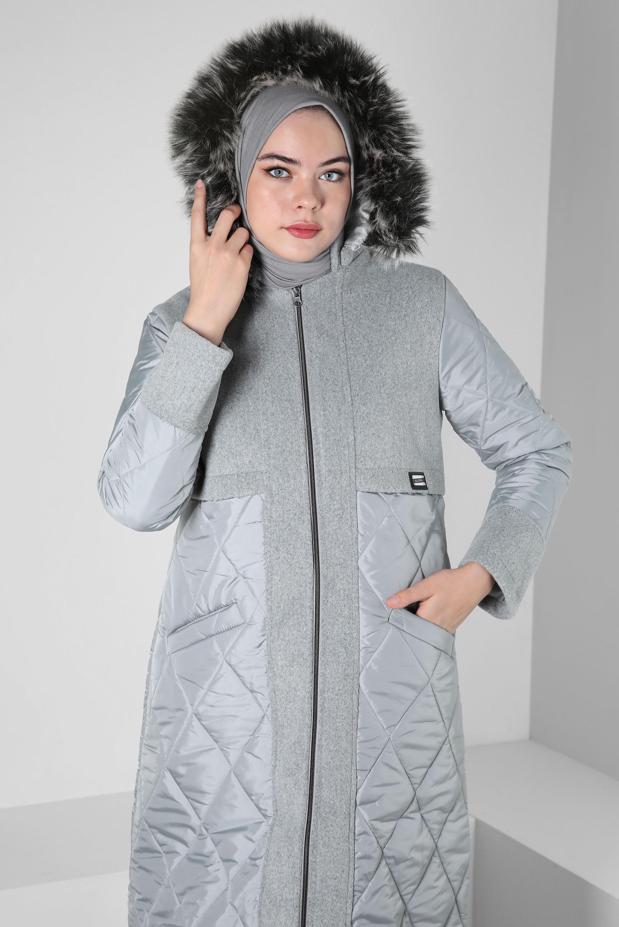 Tesettür giyim GRİ ÇIKARILABİLİR KAPÜŞONLU KABAN 90426