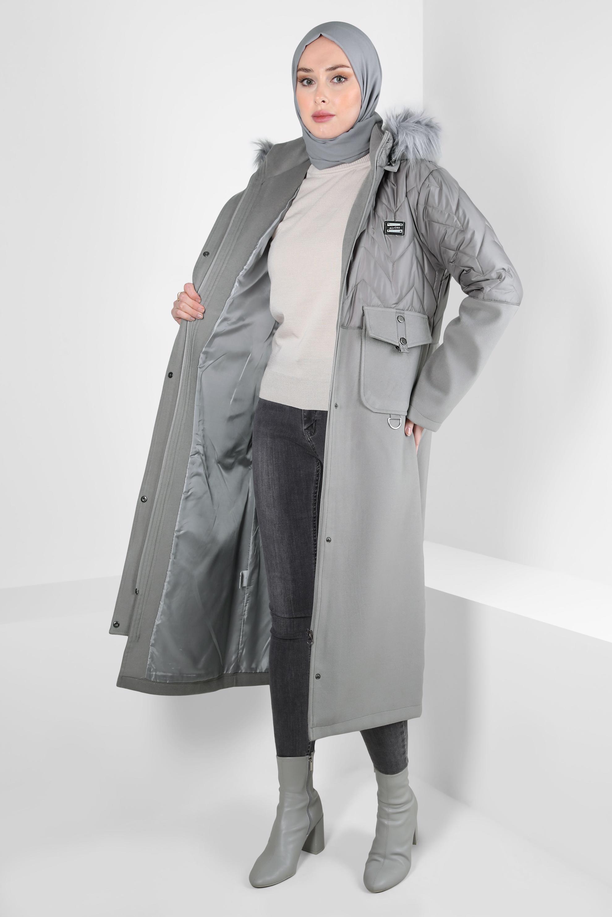 Tesettür giyim GRİ KAPÜŞONU KÜRKLÜ KABAN 90427