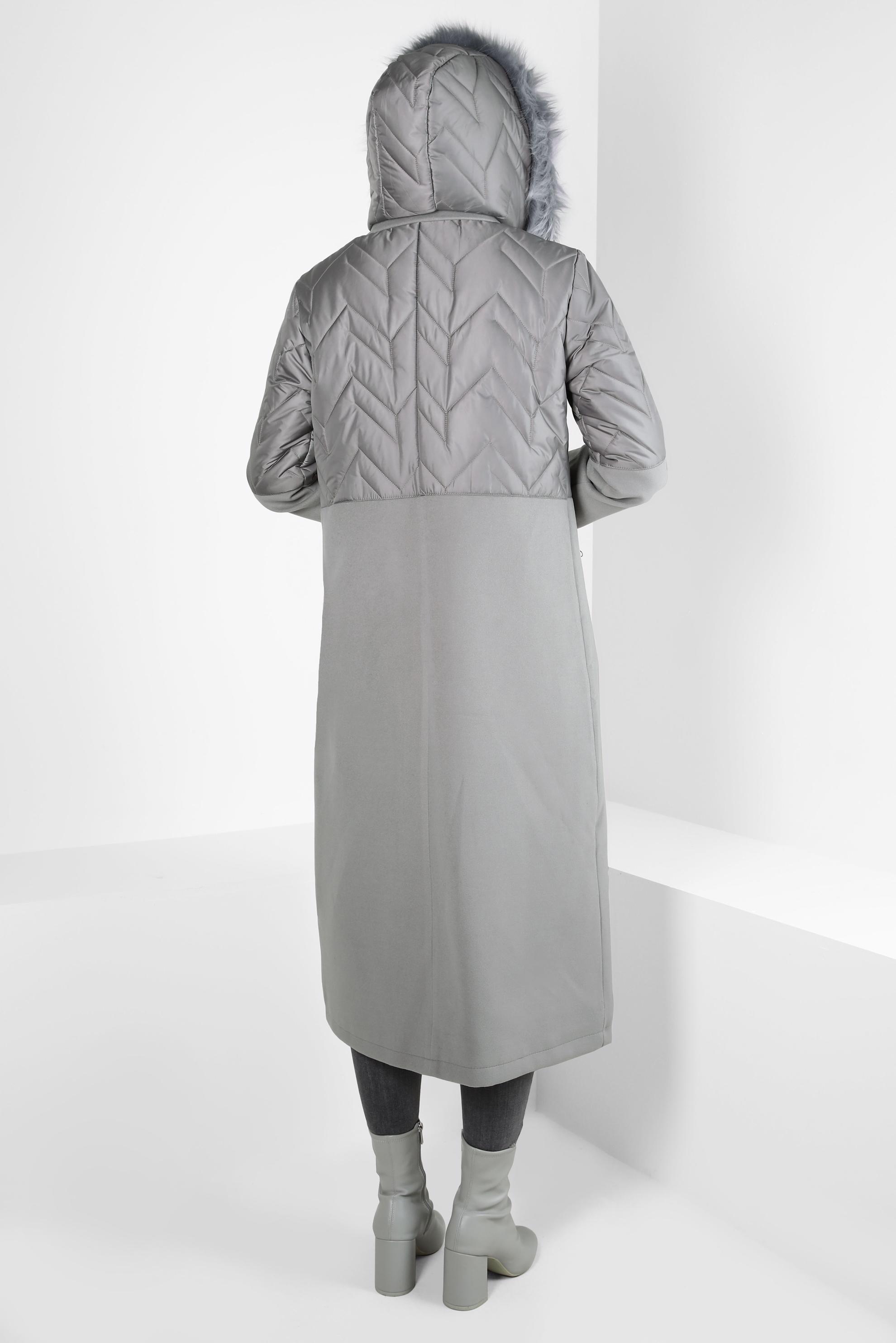 Tesettür giyim GRİ KAPÜŞONU KÜRKLÜ KABAN 90427