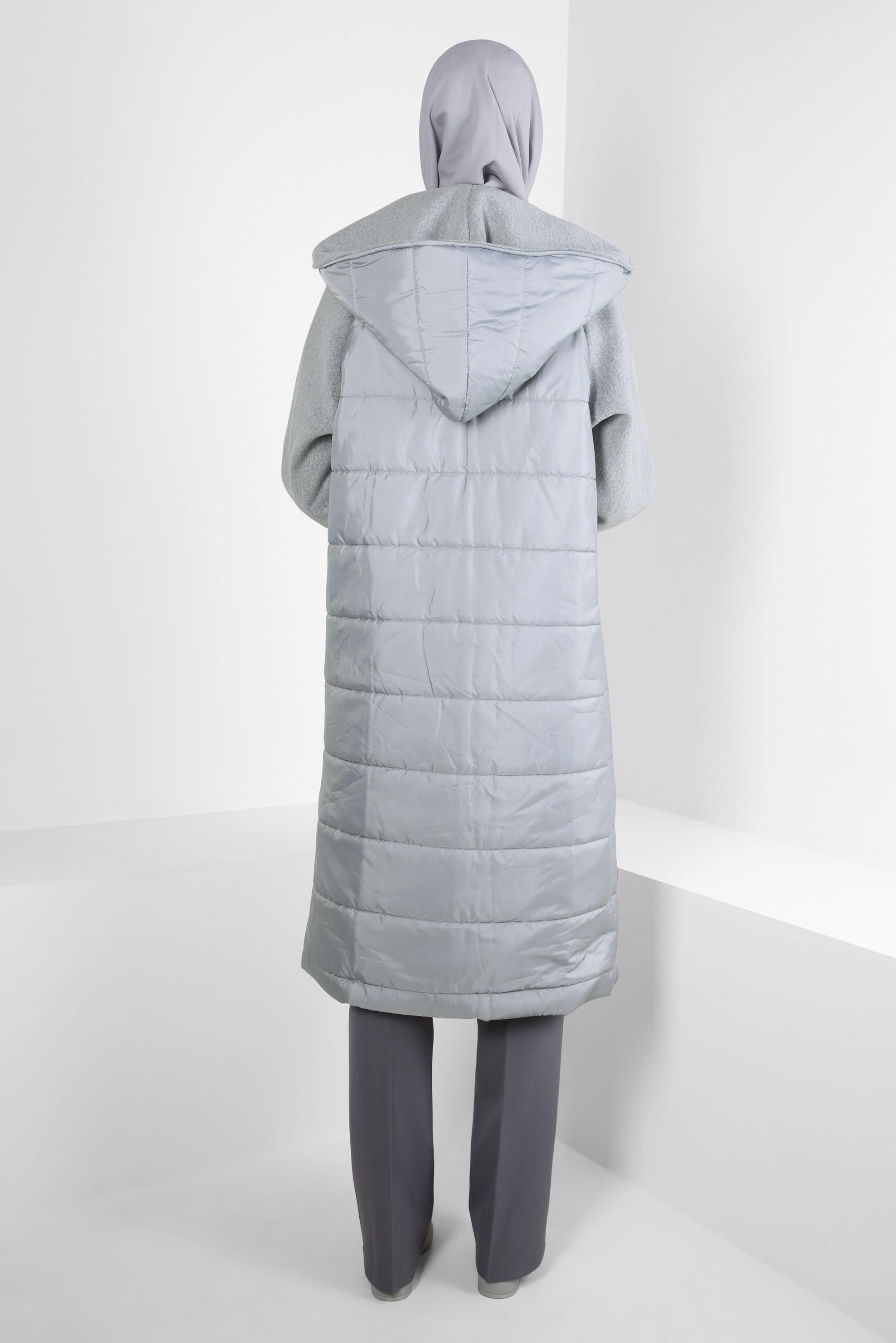 Tesettür giyim GRİ KAPÜŞONLU CEPLİ KABAN 90428