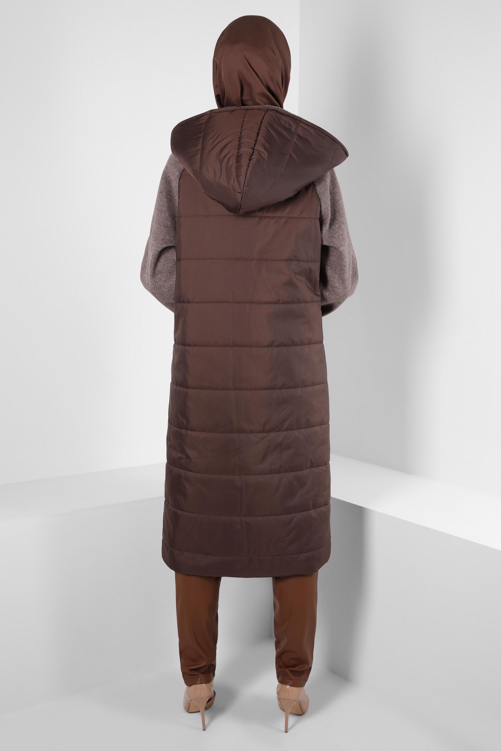 Tesettür giyim KAHVE KAPÜŞONLU CEPLİ KABAN 90428