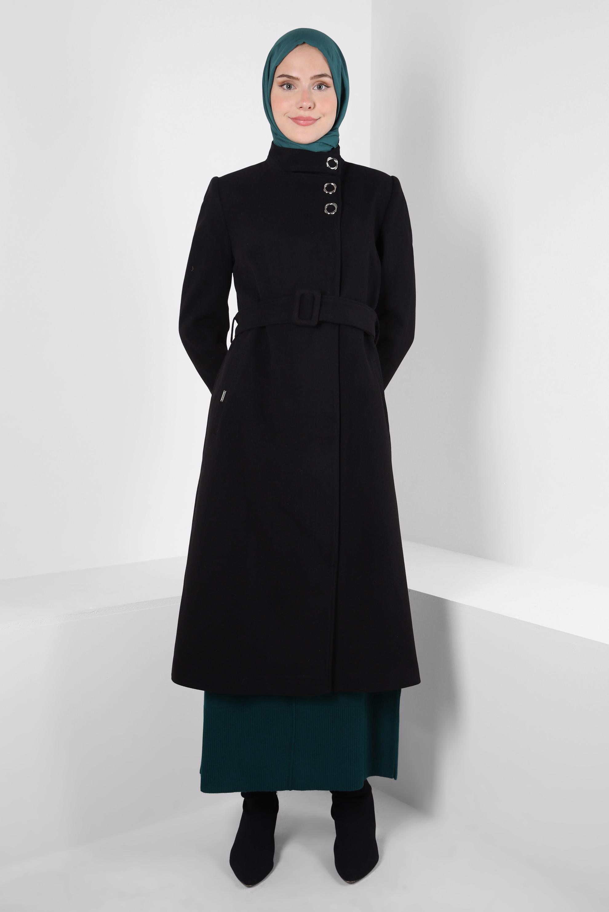 Tesettür giyim SİYAH KEMERLİ KABAN 90437