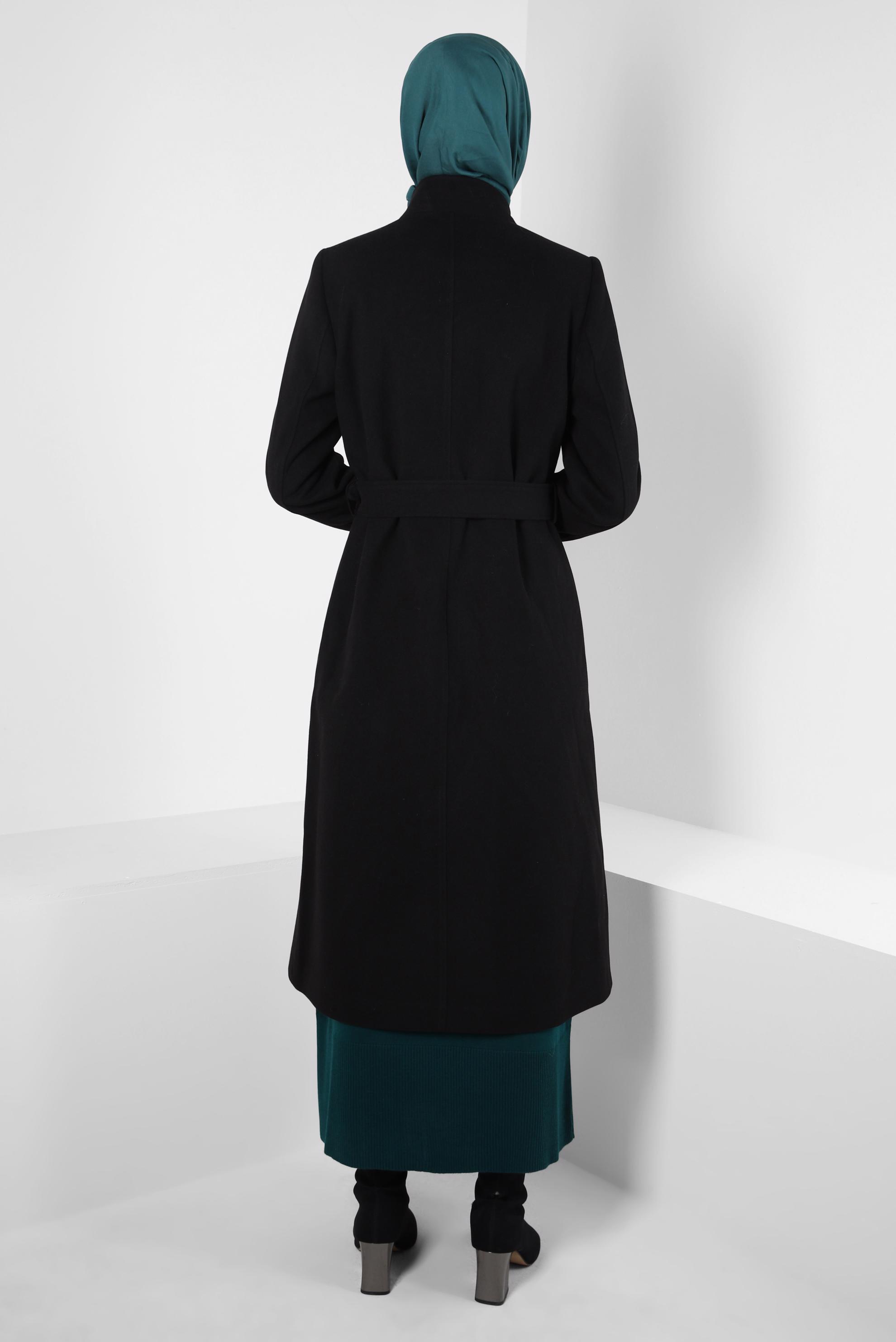 Tesettür giyim SİYAH KEMERLİ KABAN 90437