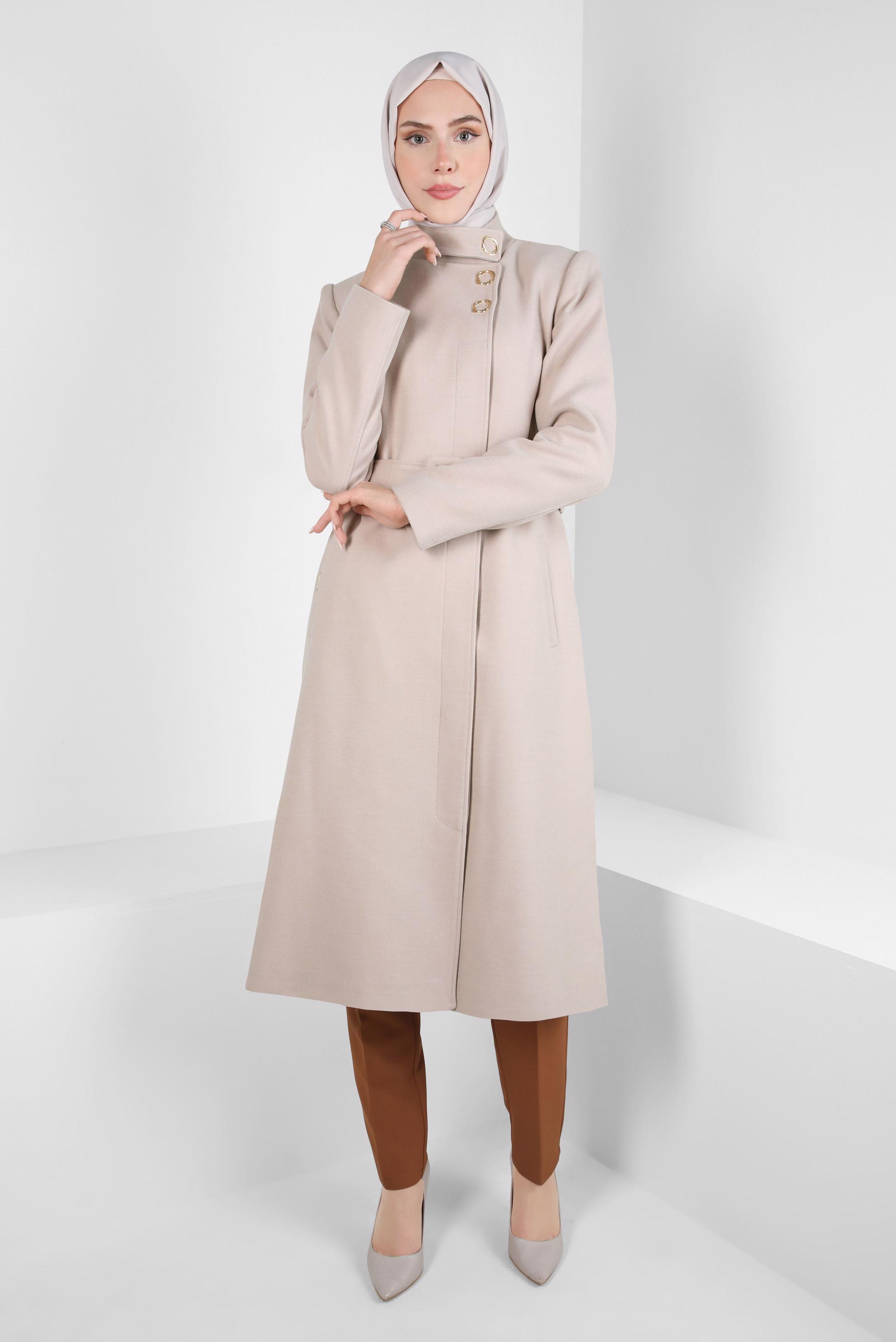 Tesettür giyim BEJ KEMERLİ KABAN 90437