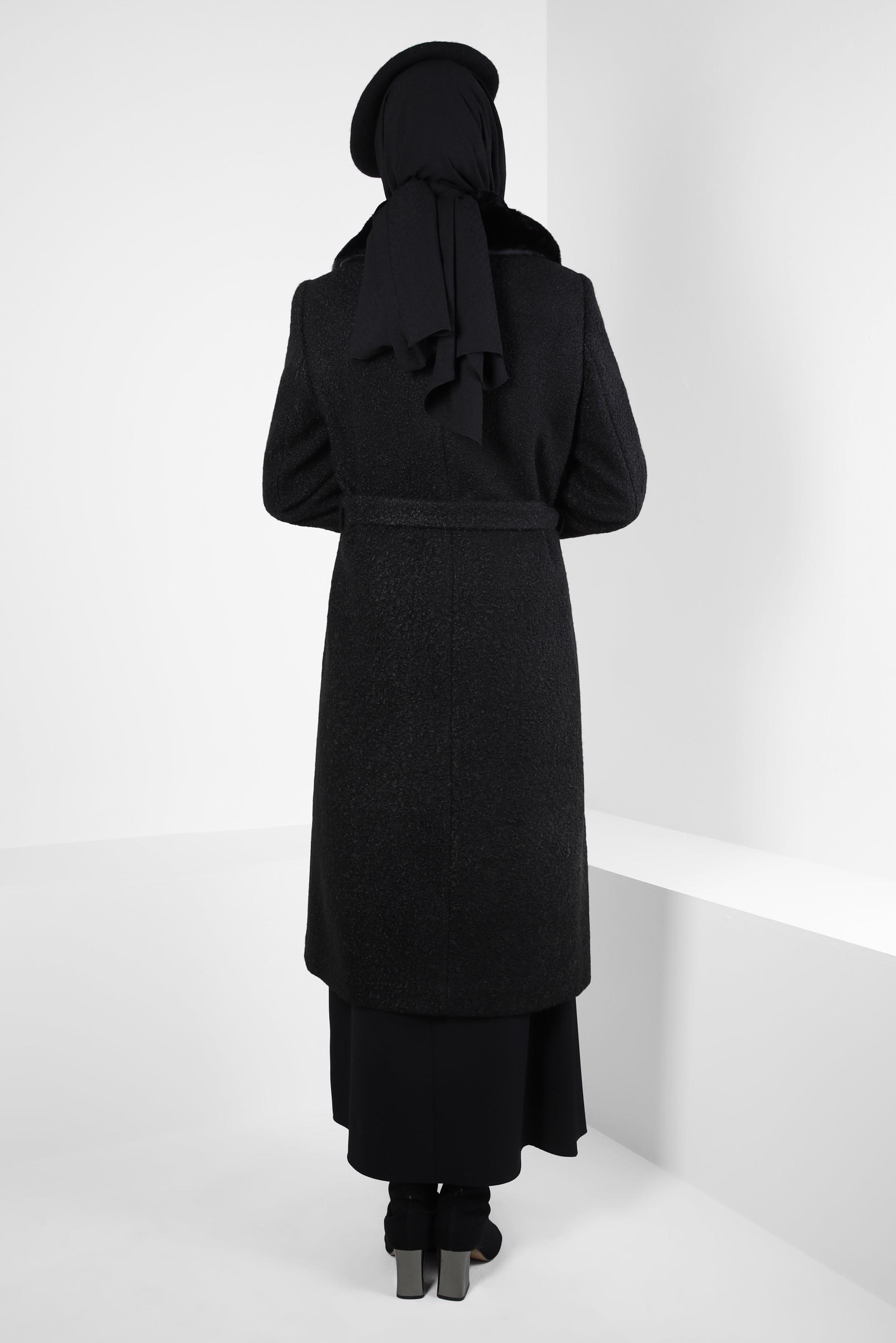 Tesettür giyim SİYAH YAKA DETAYLI KUŞAKLI KABAN 90446