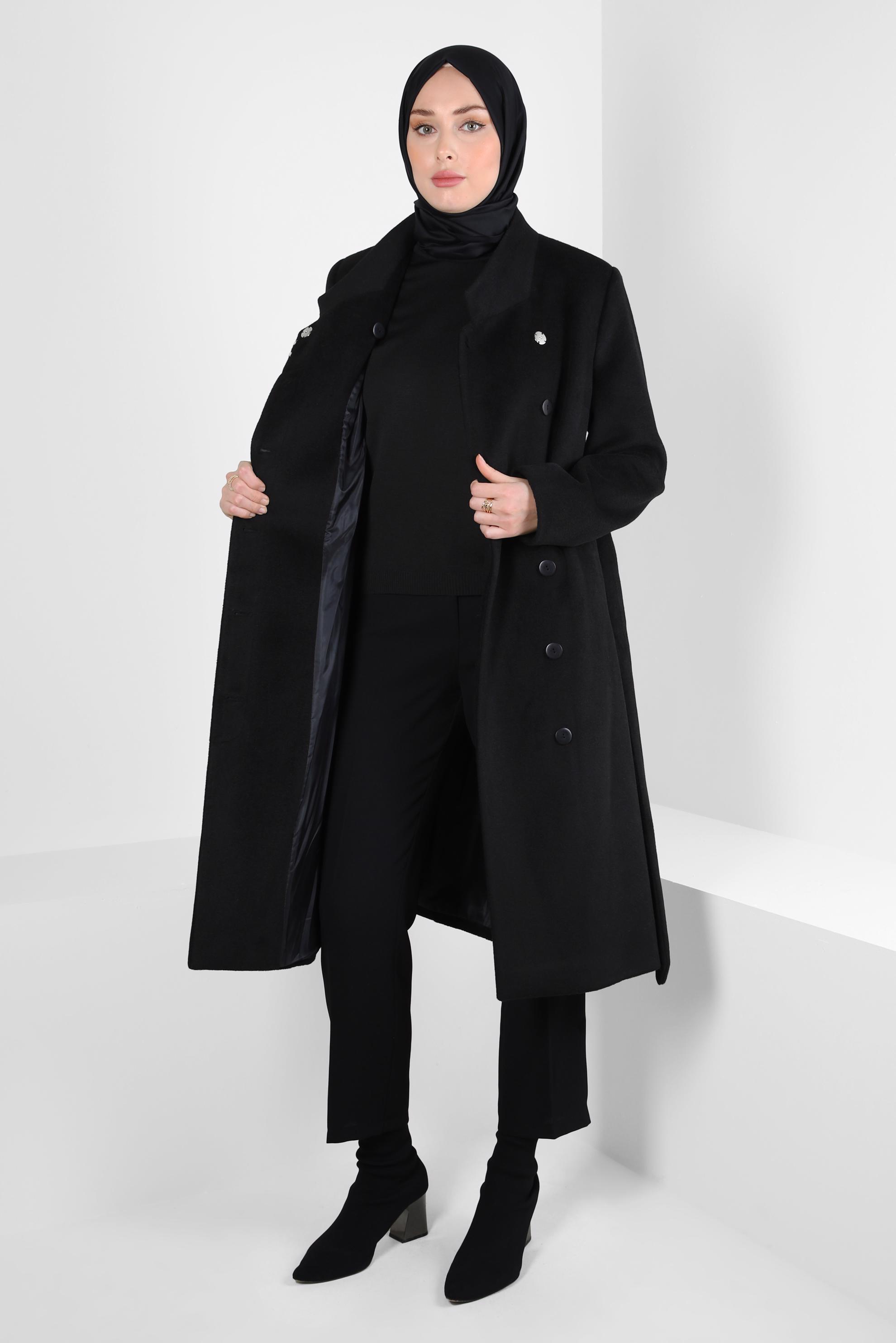 Tesettür giyim SİYAH KUŞAKLI AKSESUAR DETAYLI KABAN 90453