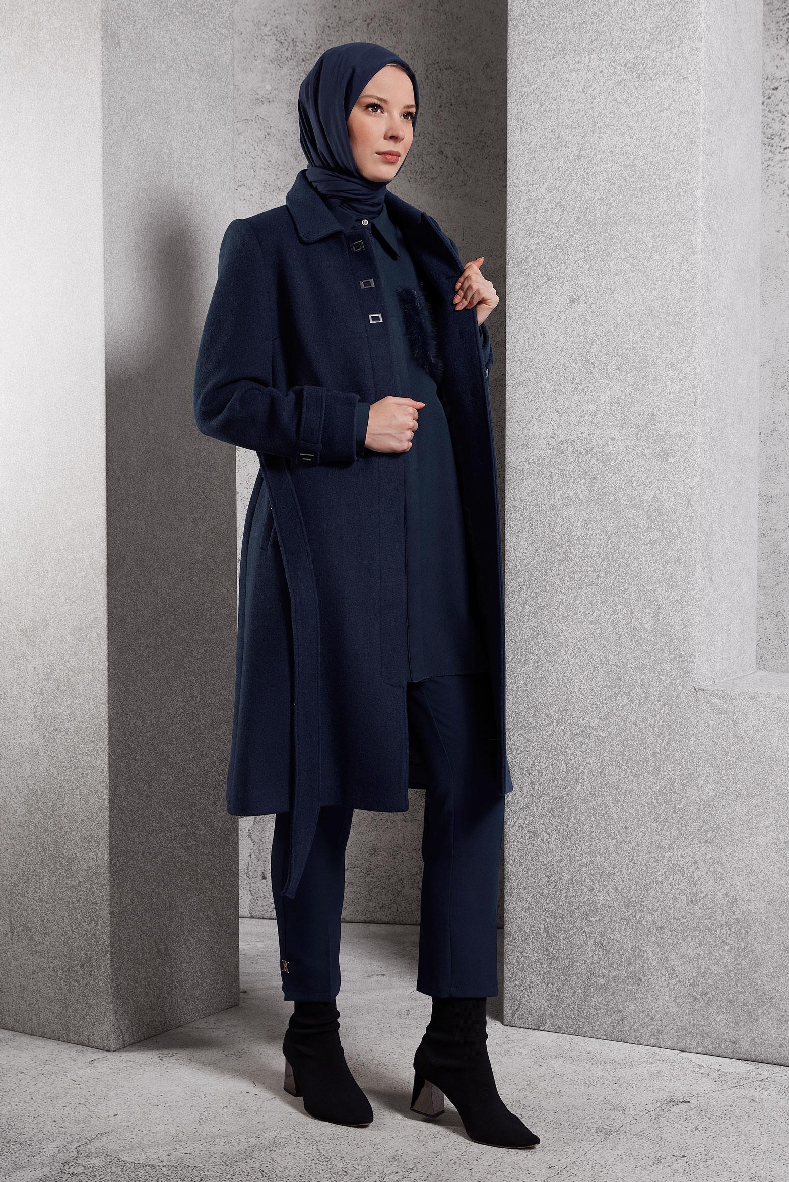 Tesettür giyim LACİVERT KUŞAKLI DÜĞMELİ KABAN 90456