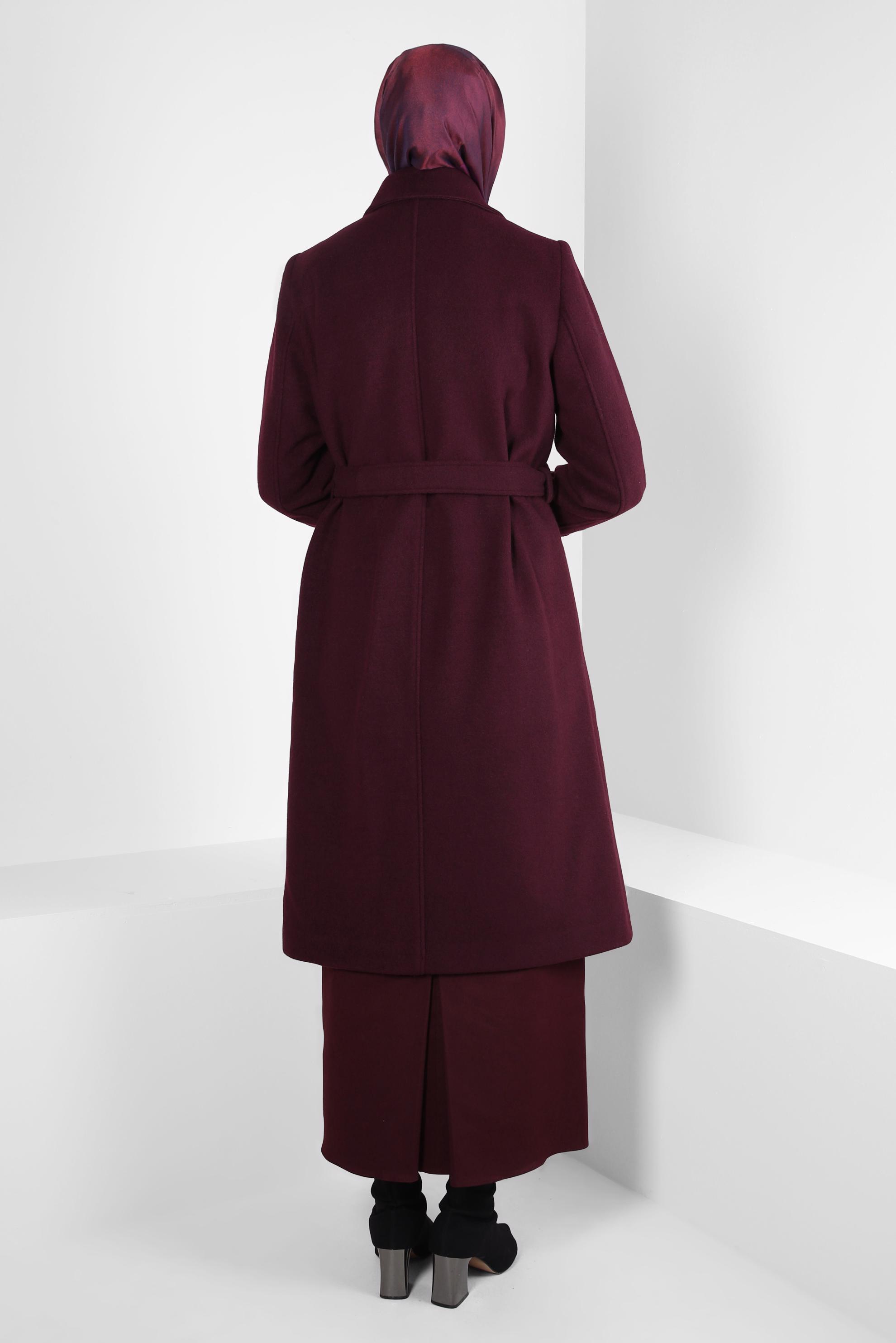 Tesettür giyim BORDO KUŞAKLI DÜĞMELİ KABAN 90456