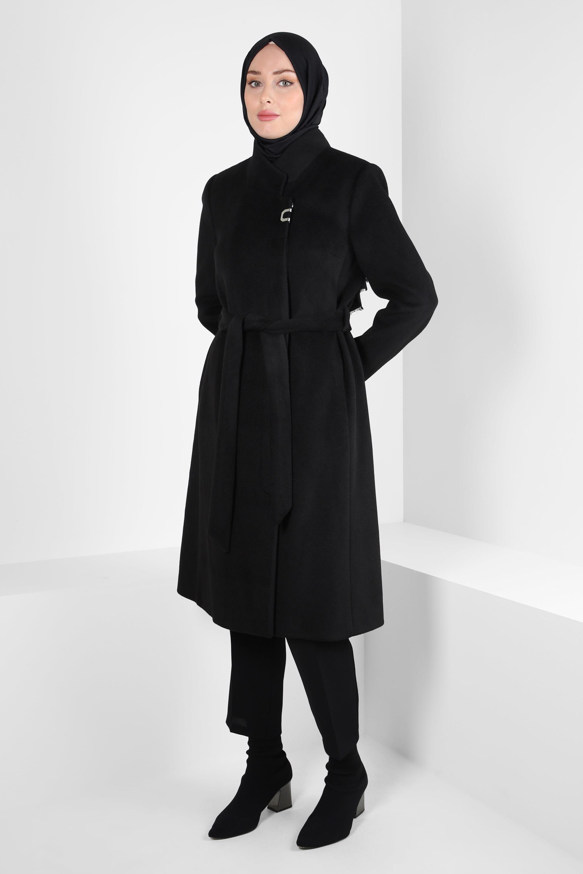 Tesettür giyim SİYAH KUŞAKLI CEPLİ KABAN 90459