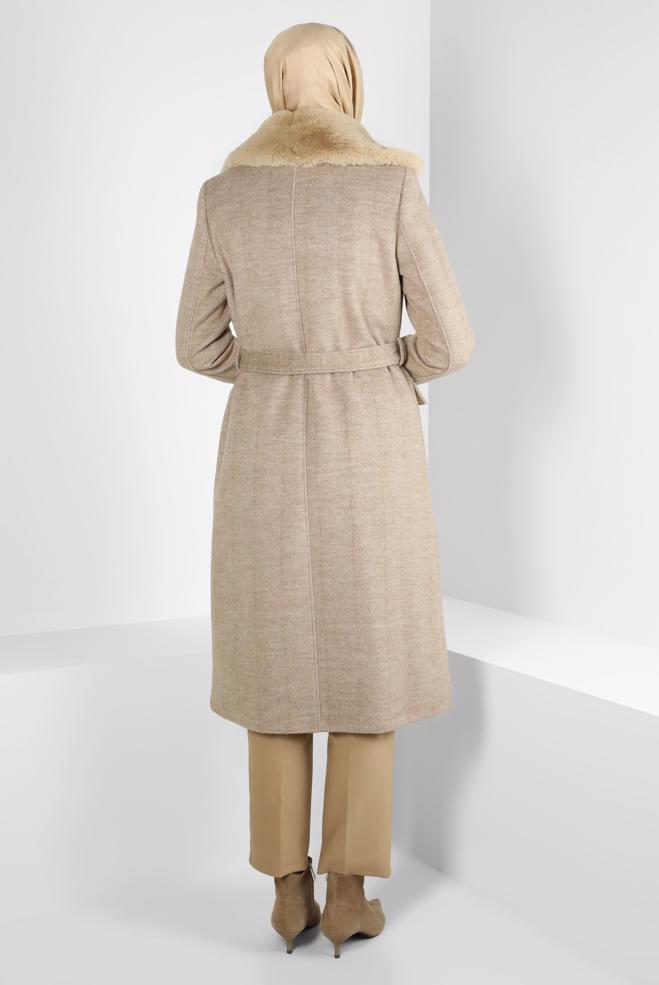 Tesettür giyim VİZON KÜRK DETAYLI KUŞAKLI KABAN 90463-1 - ALVİNA