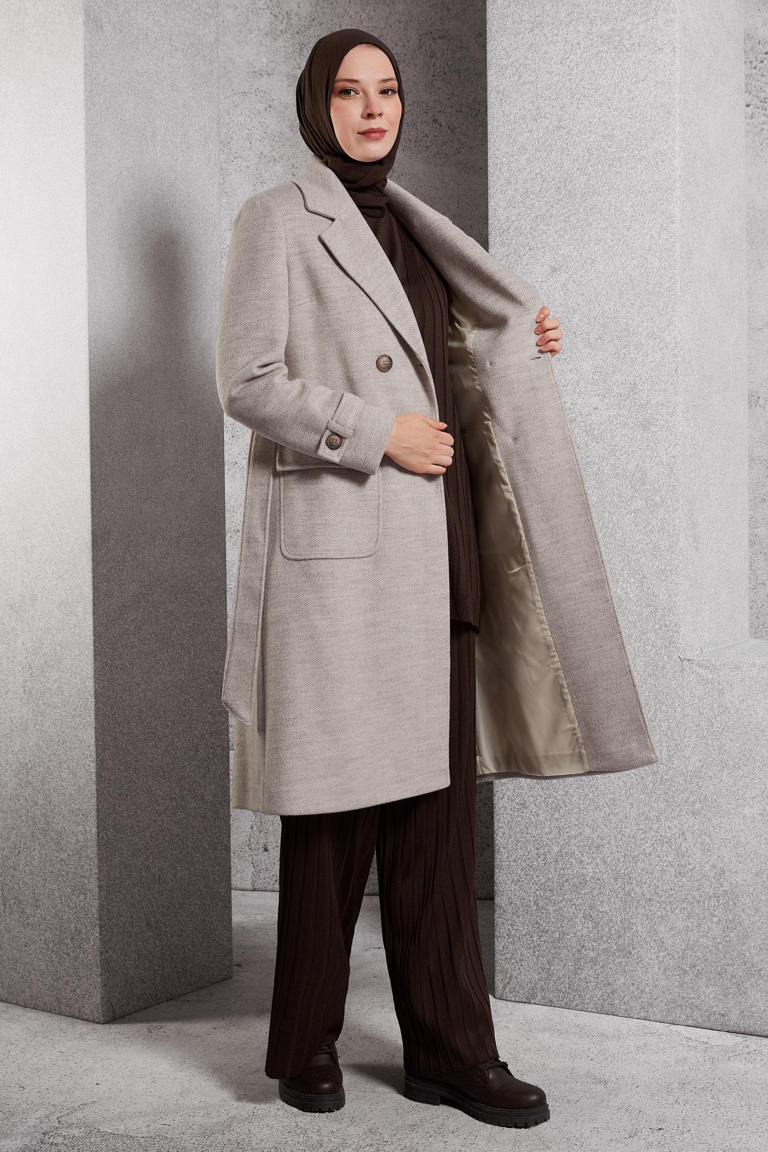 Tesettür giyim BEJ KUŞAKLI KABAN 90470