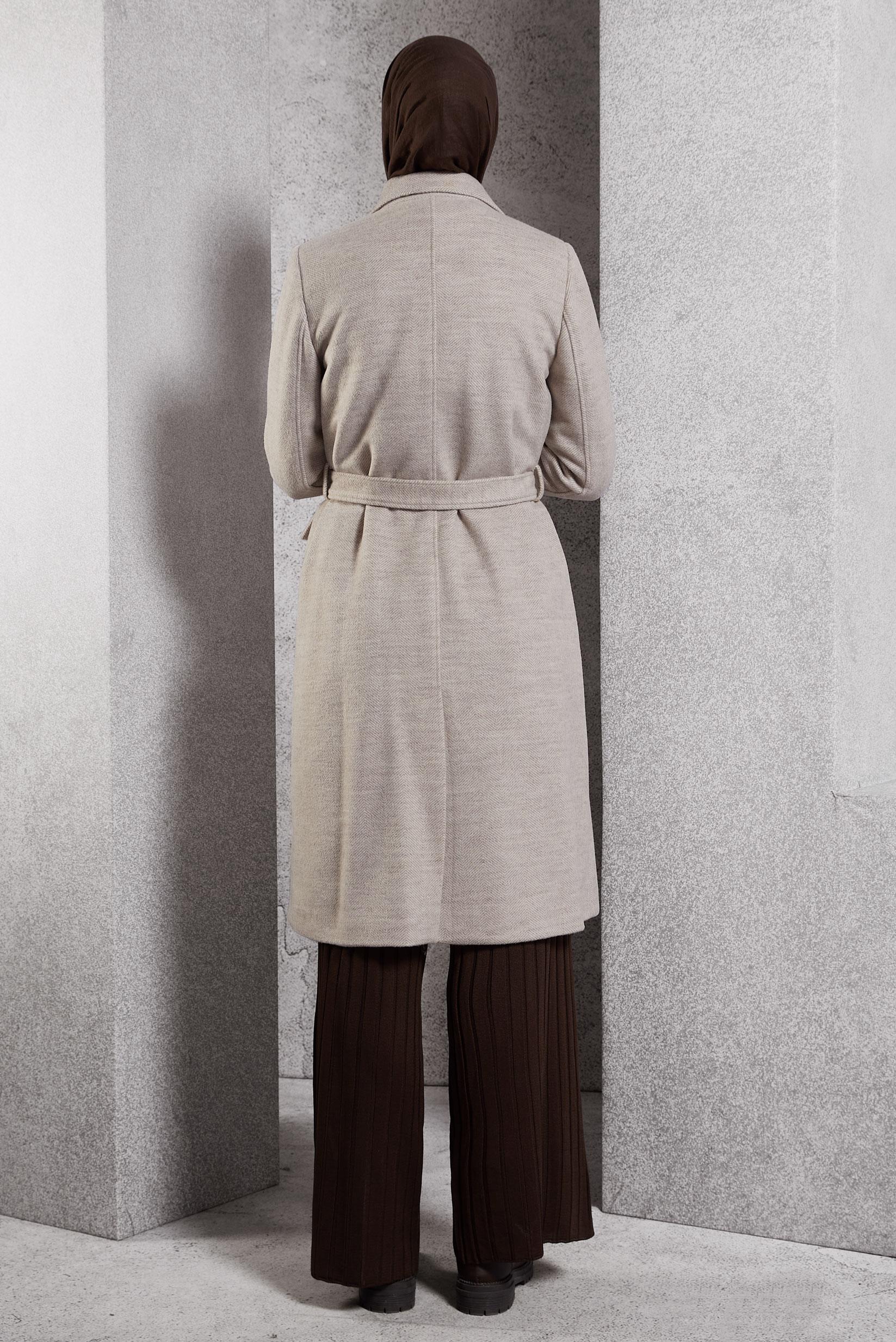 Tesettür giyim BEJ KUŞAKLI KABAN 90470