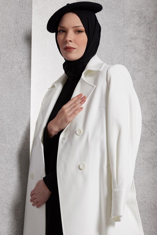 Tesettür giyim BEYAZ KEMERLİ KABAN 90471 - ALVİNA