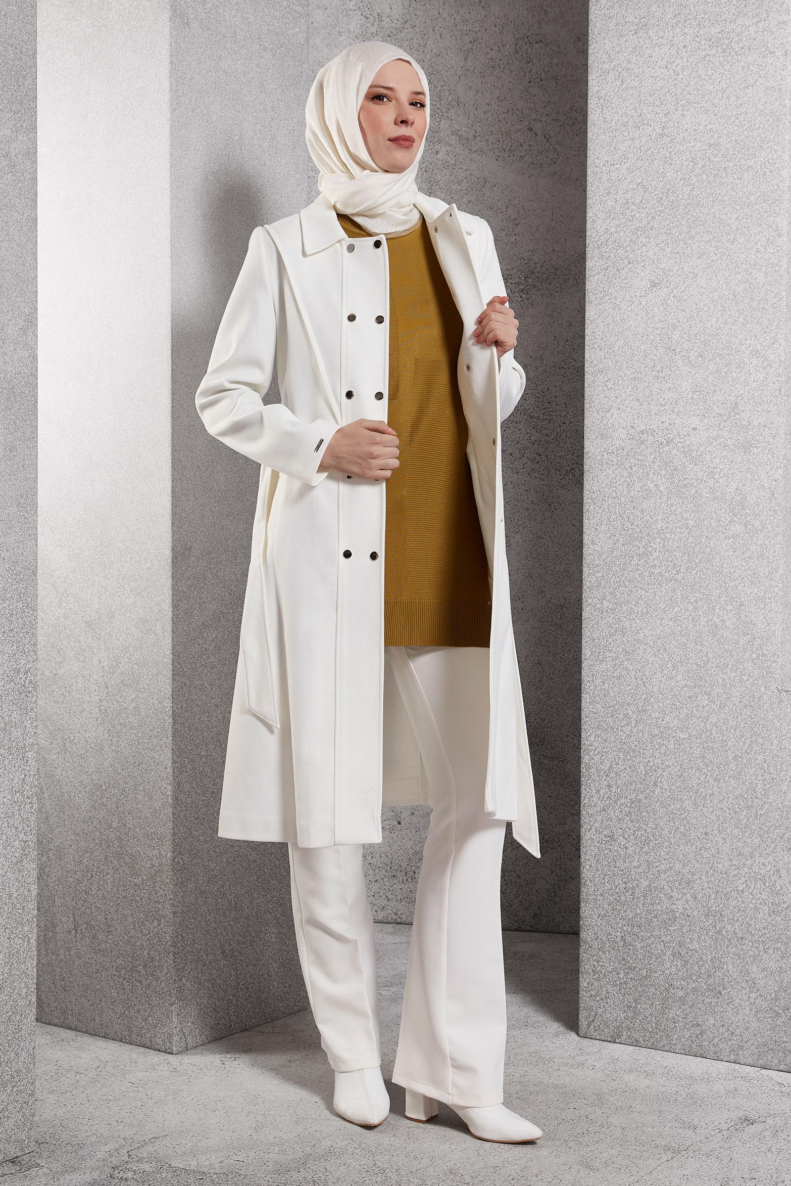Tesettür giyim BEYAZ KUŞAKLI KABAN 90473