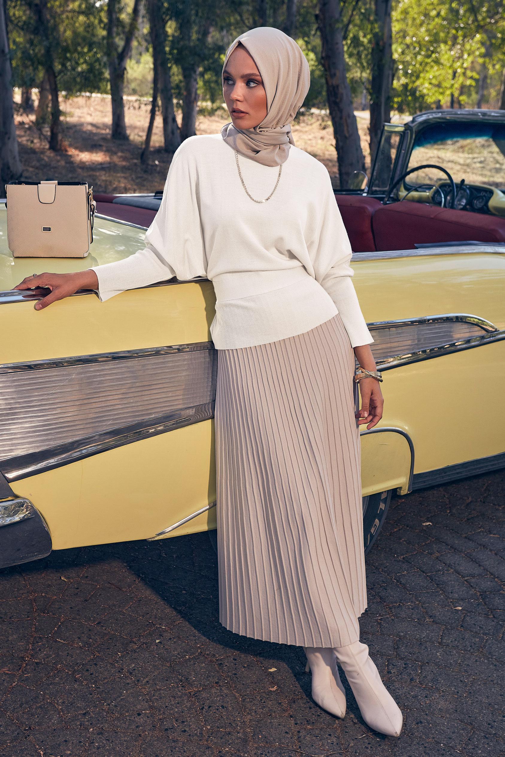 Tesettür giyim BEJ KUŞAKLI TRİKO KAZAK 44052