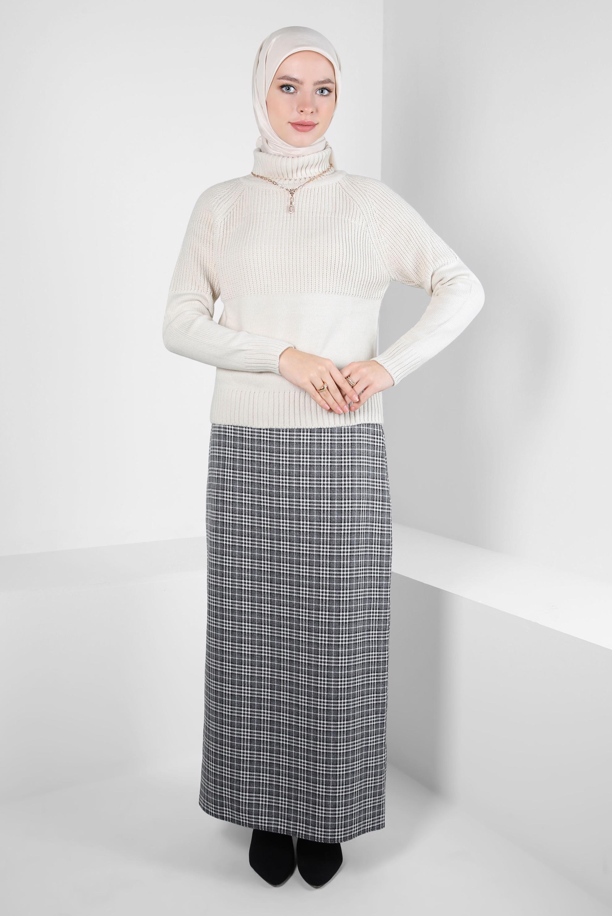 Tesettür giyim BEJ BOĞAZLI YAKA TRİKO KAZAK 44068