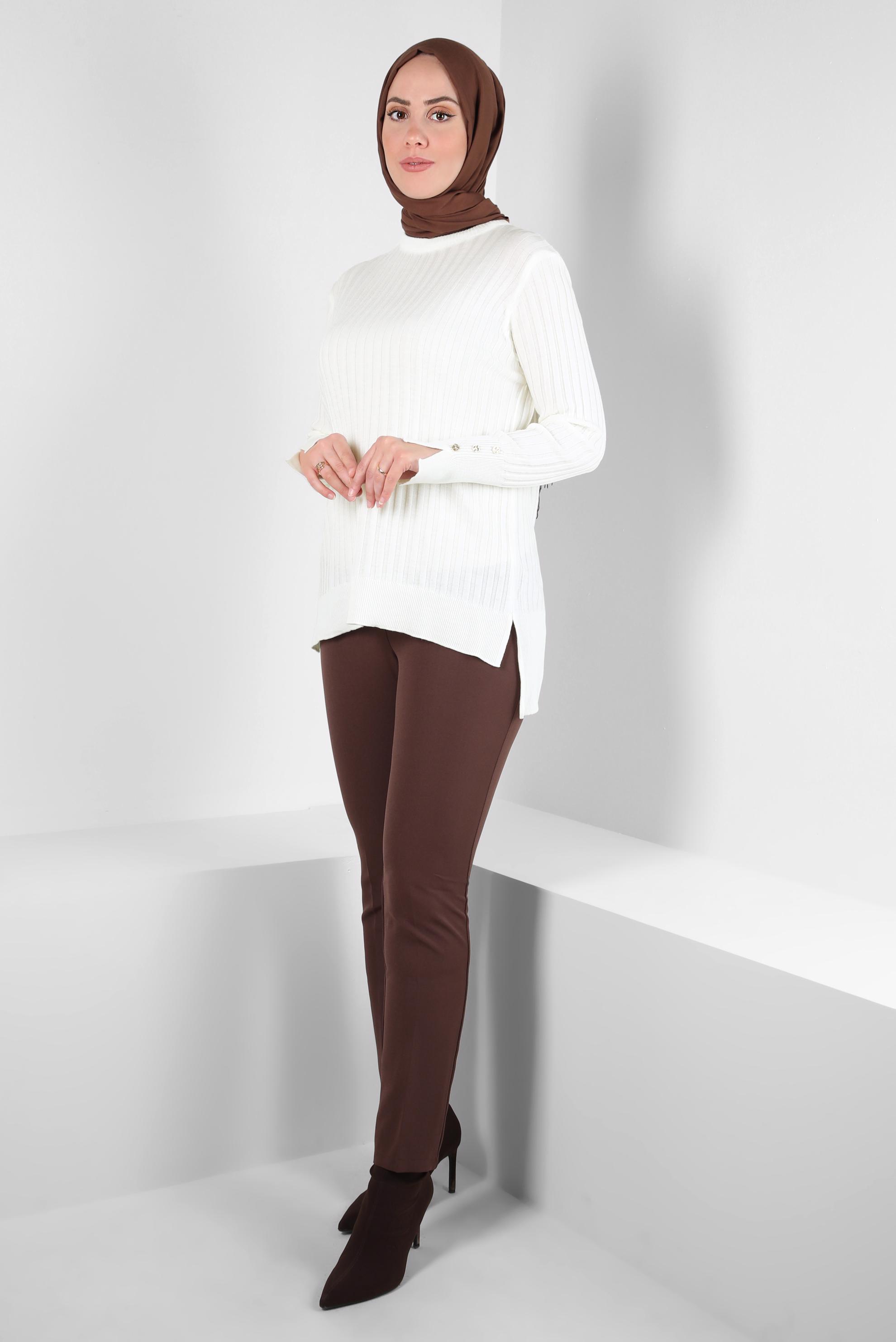 Tesettür giyim BEYAZ DÜĞME DETAYLI TRİKO KAZAK 44073-1