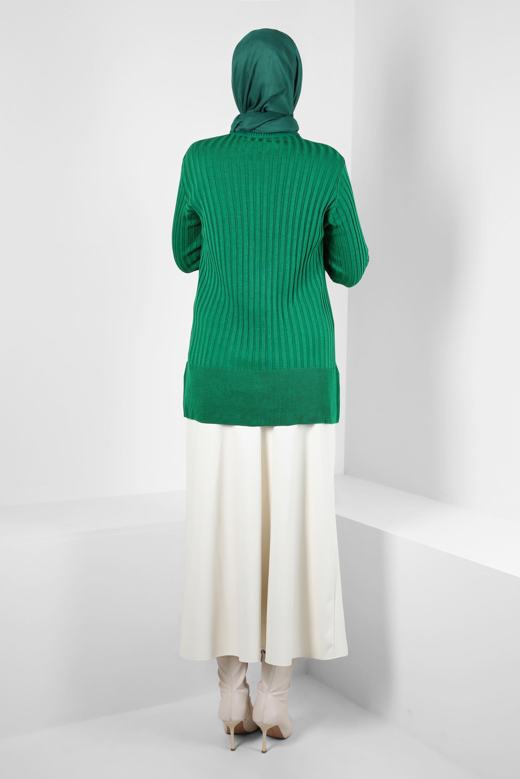 Tesettür giyim YEŞİL DÜĞME DETAYLI TRİKO KAZAK 44073-1