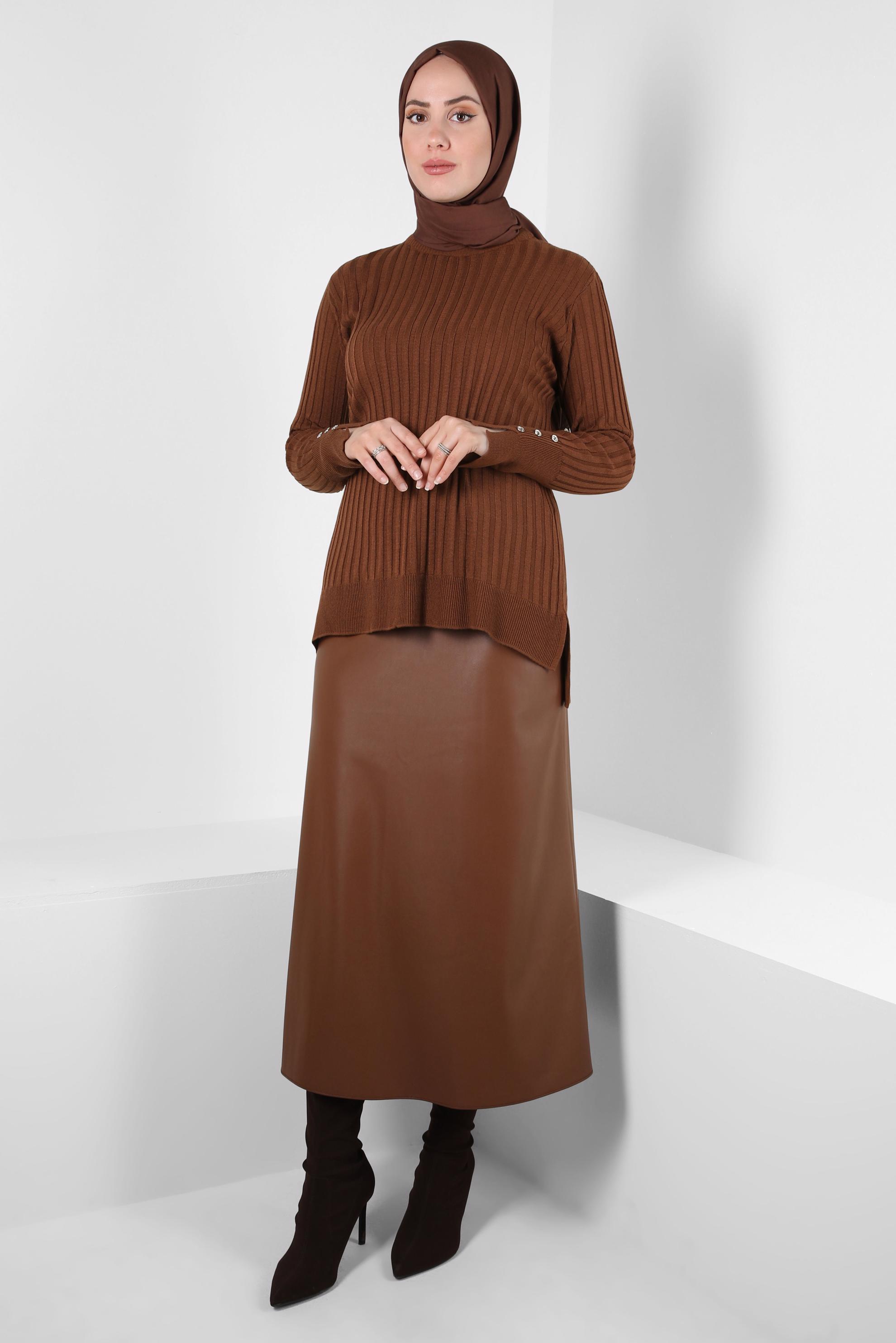Tesettür giyim KAHVE DÜĞME DETAYLI TRİKO KAZAK 44073-1