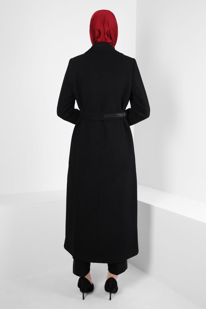 Tesettür giyim SİYAH TAŞLI KEMERLİ MANTO 90408 - ALVİNA