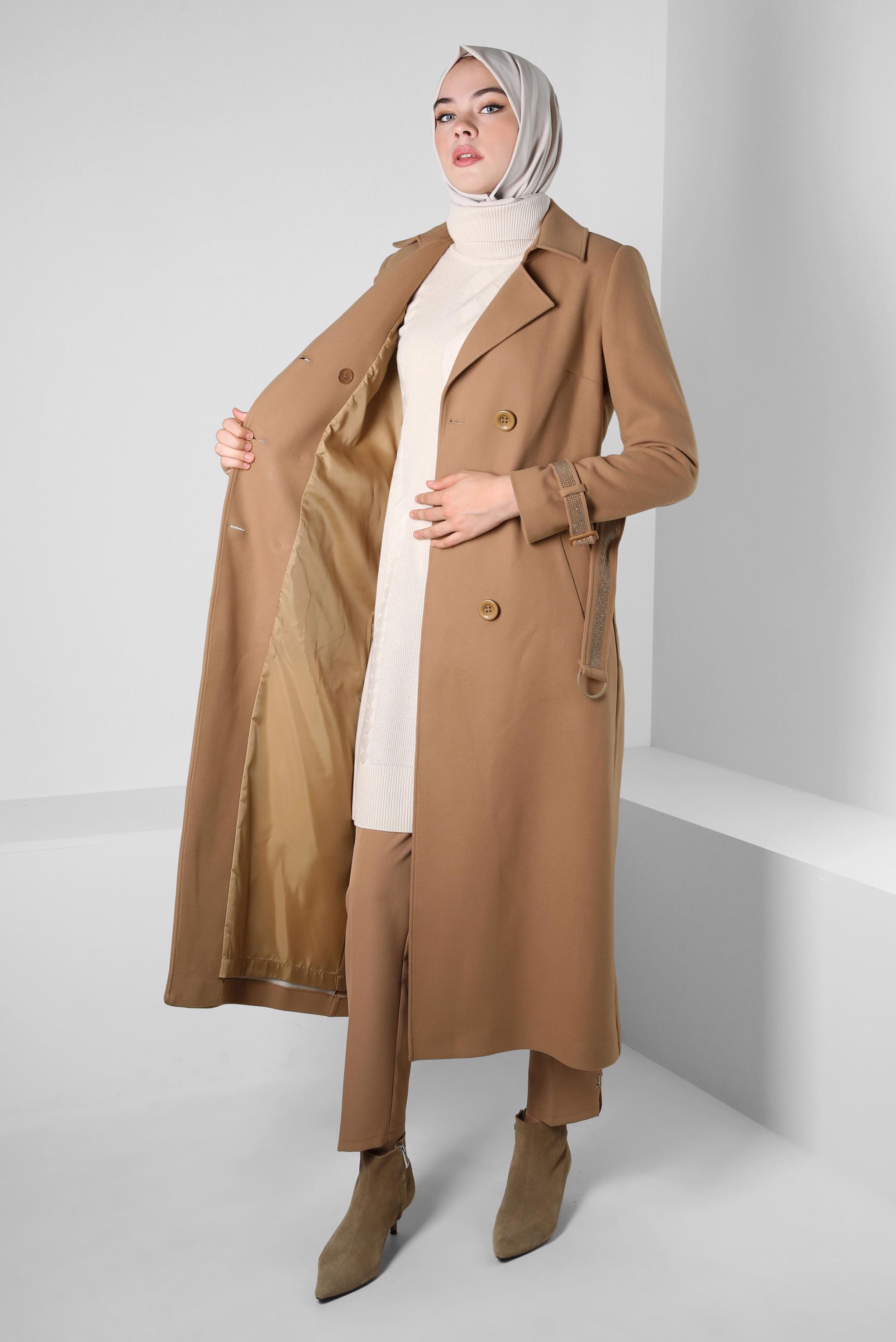 Tesettür giyim KAHVE TAŞLI KEMERLİ MANTO 90408