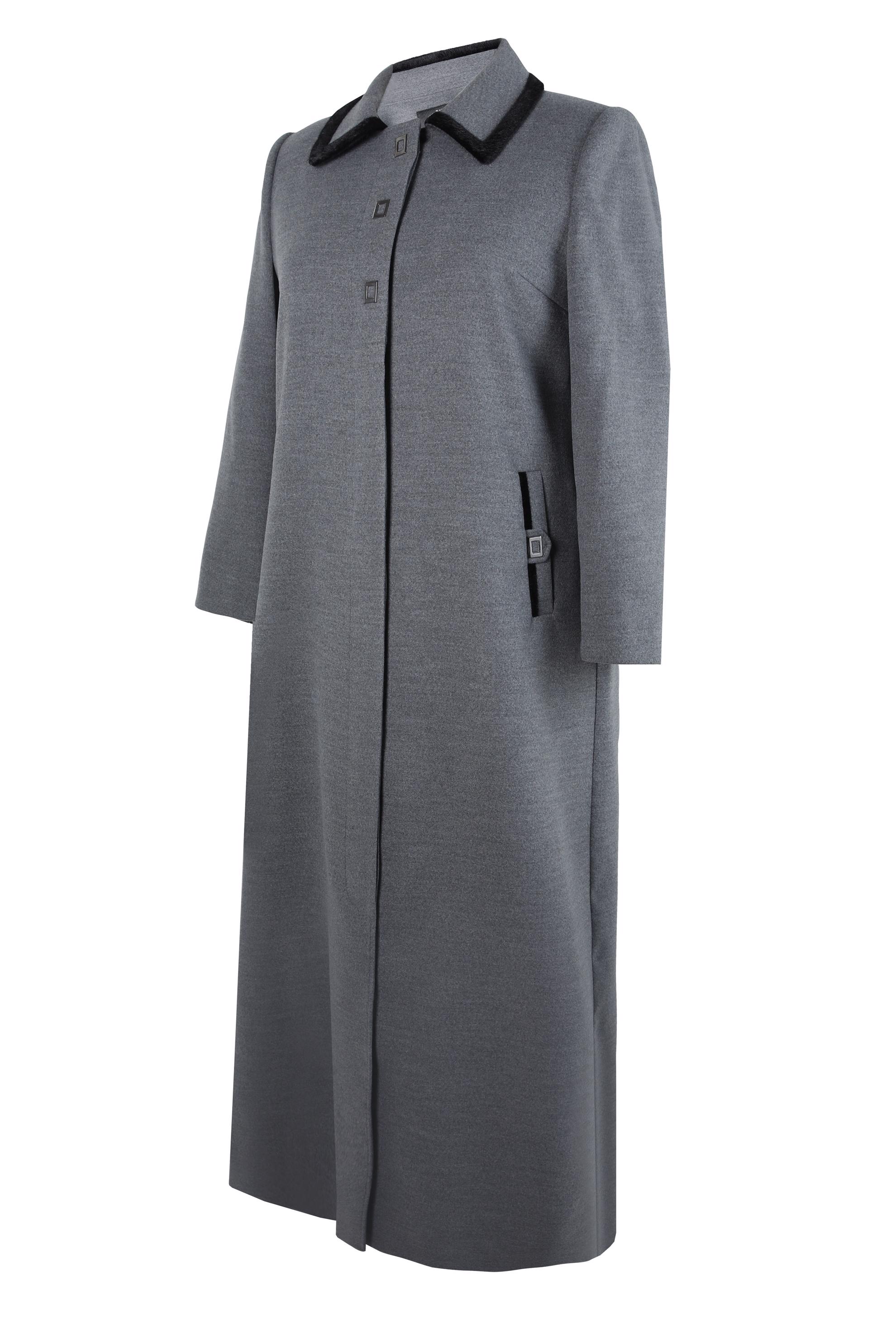 Tesettür giyim GRİ METAL AKSESUAR DETAYLI MANTO 90467