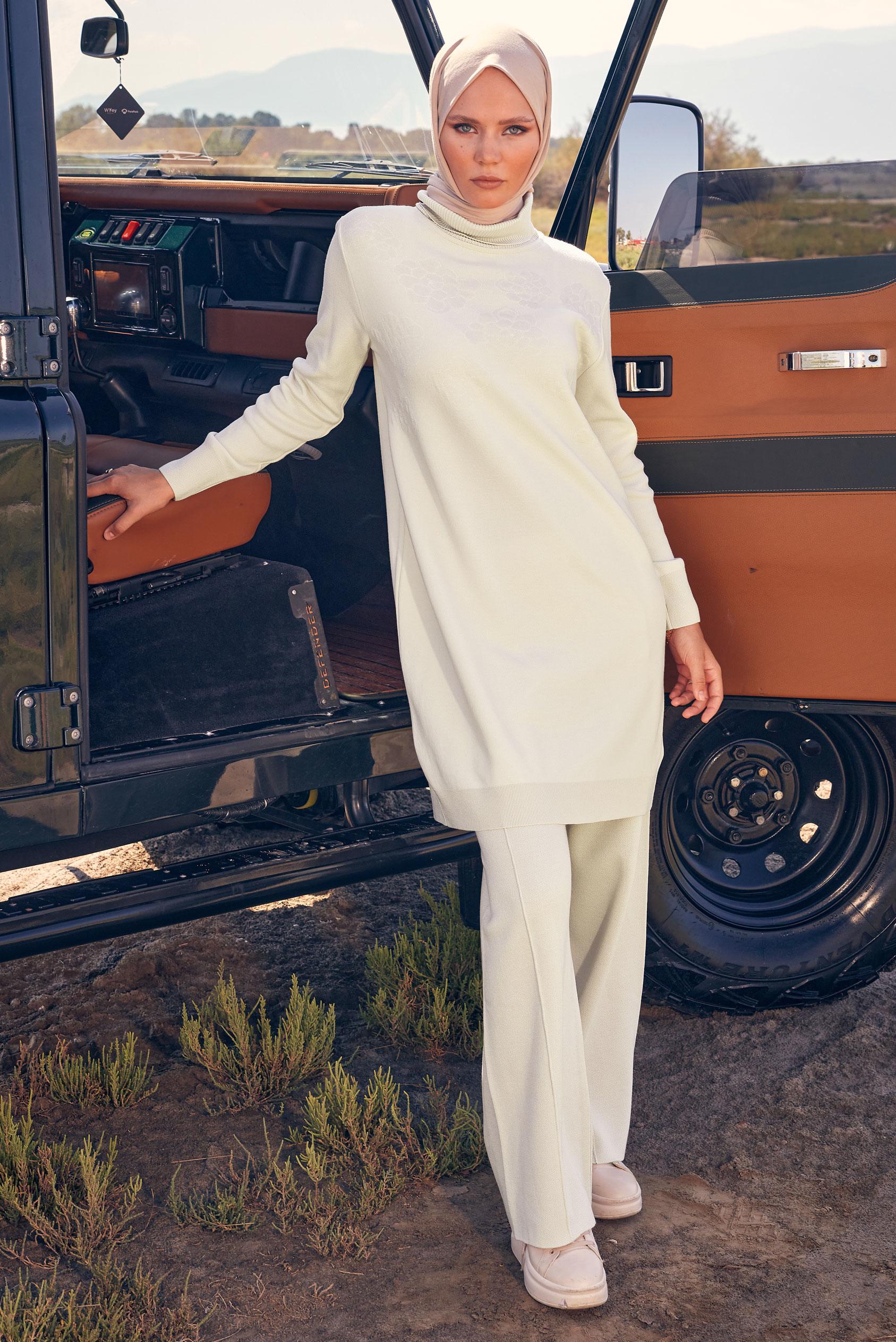 Vêtements hijab BLANC PANTALON EN TRICOT À TAILLE ÉLASTIQUE 70607