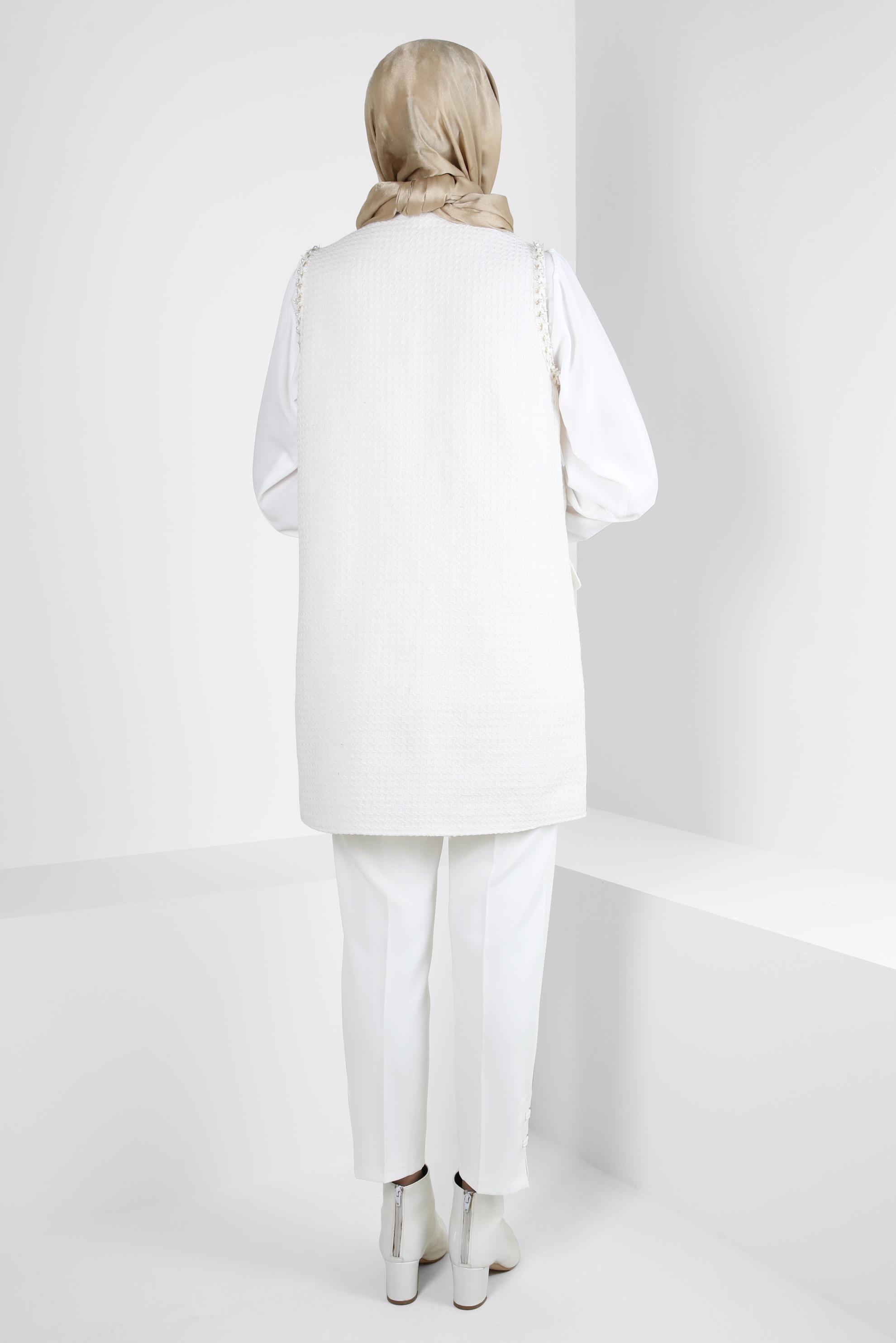 Tesettür giyim BEYAZ HAVUÇ KESİM PANTOLON 70630