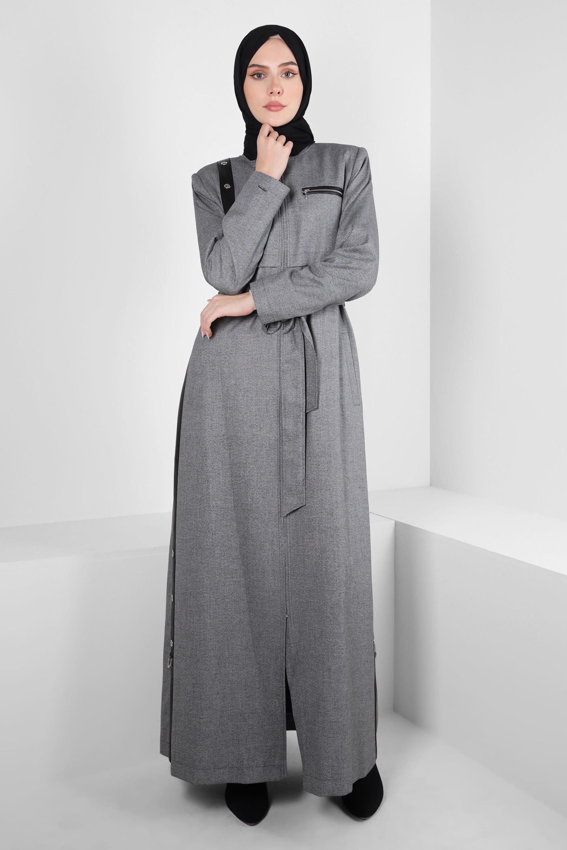 Tesettür giyim SİYAH KUŞGÖZÜ DETAYLI KUŞAKLI PARDESÜ 10815