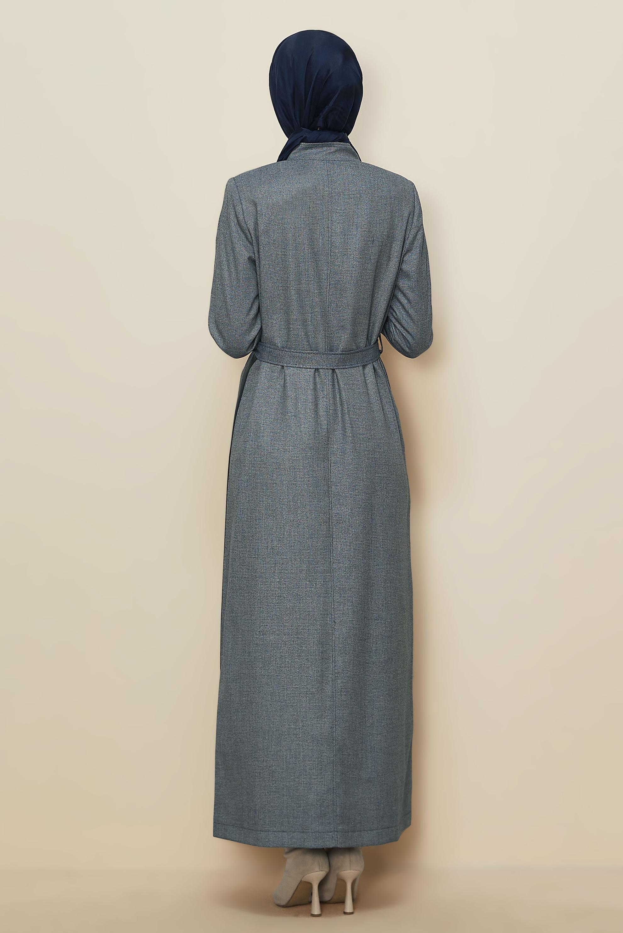 Tesettür giyim LACİVERT KUŞGÖZÜ DETAYLI KUŞAKLI PARDESÜ 10815