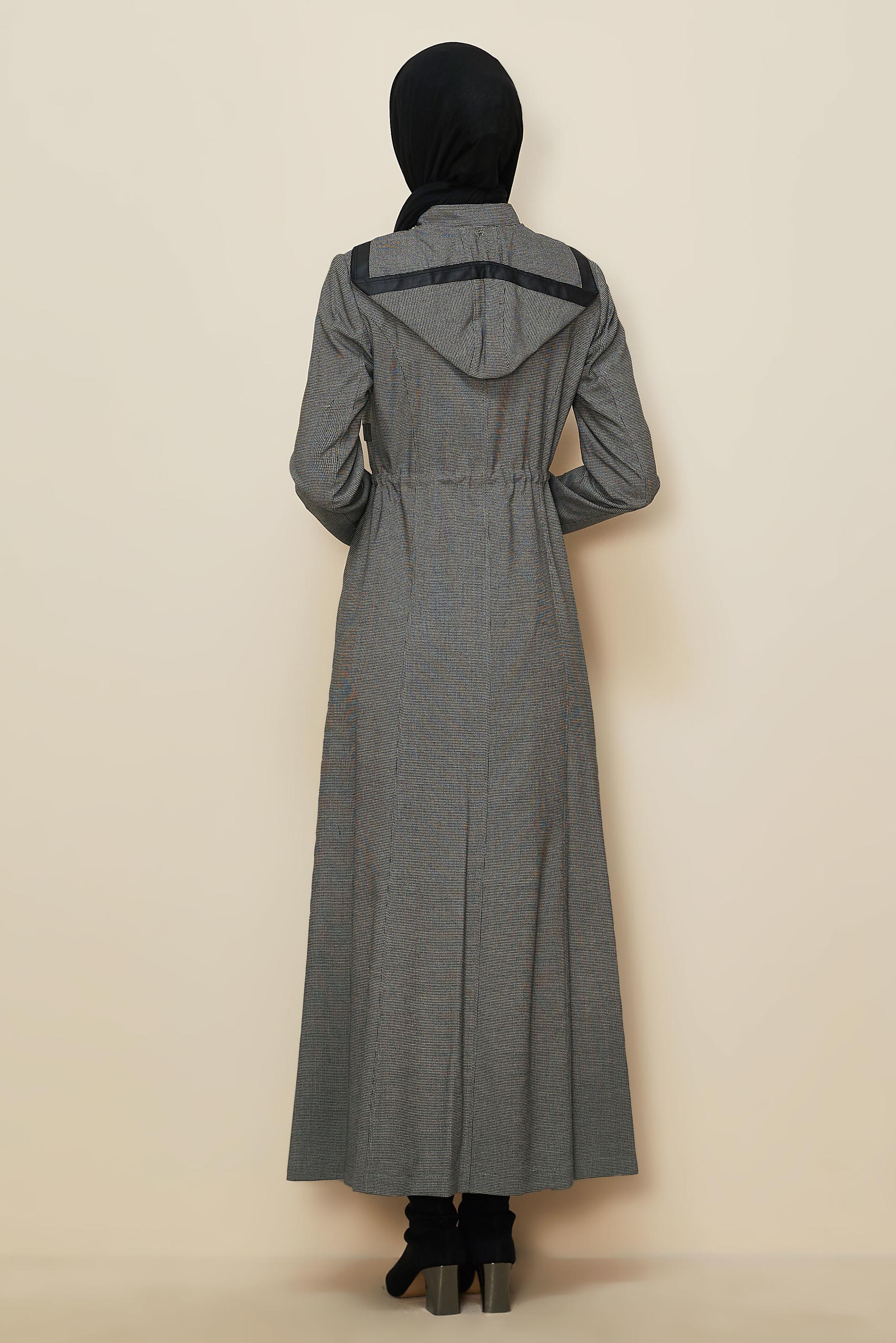 Tesettür giyim SİYAH KAPÜŞONLU PARDESÜ 10824