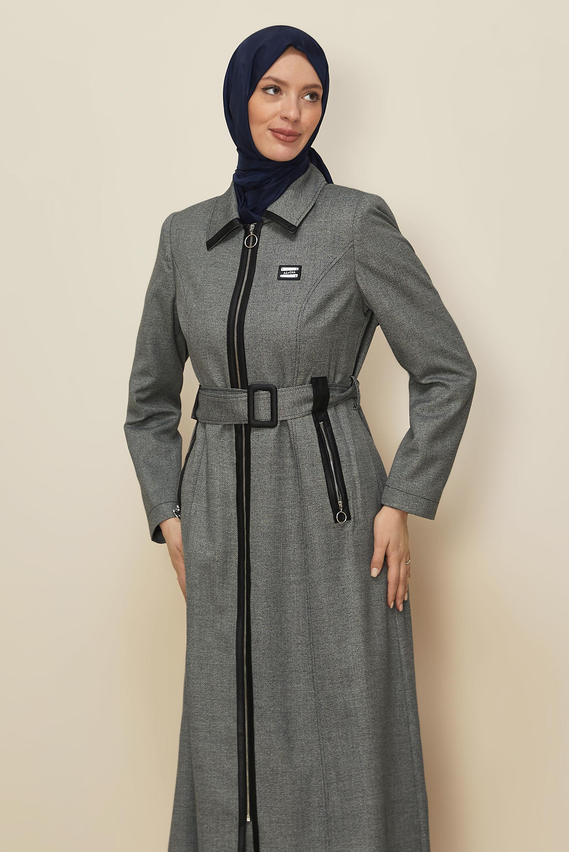 Tesettür giyim SİYAH KEMERLİ PARDESÜ 10825